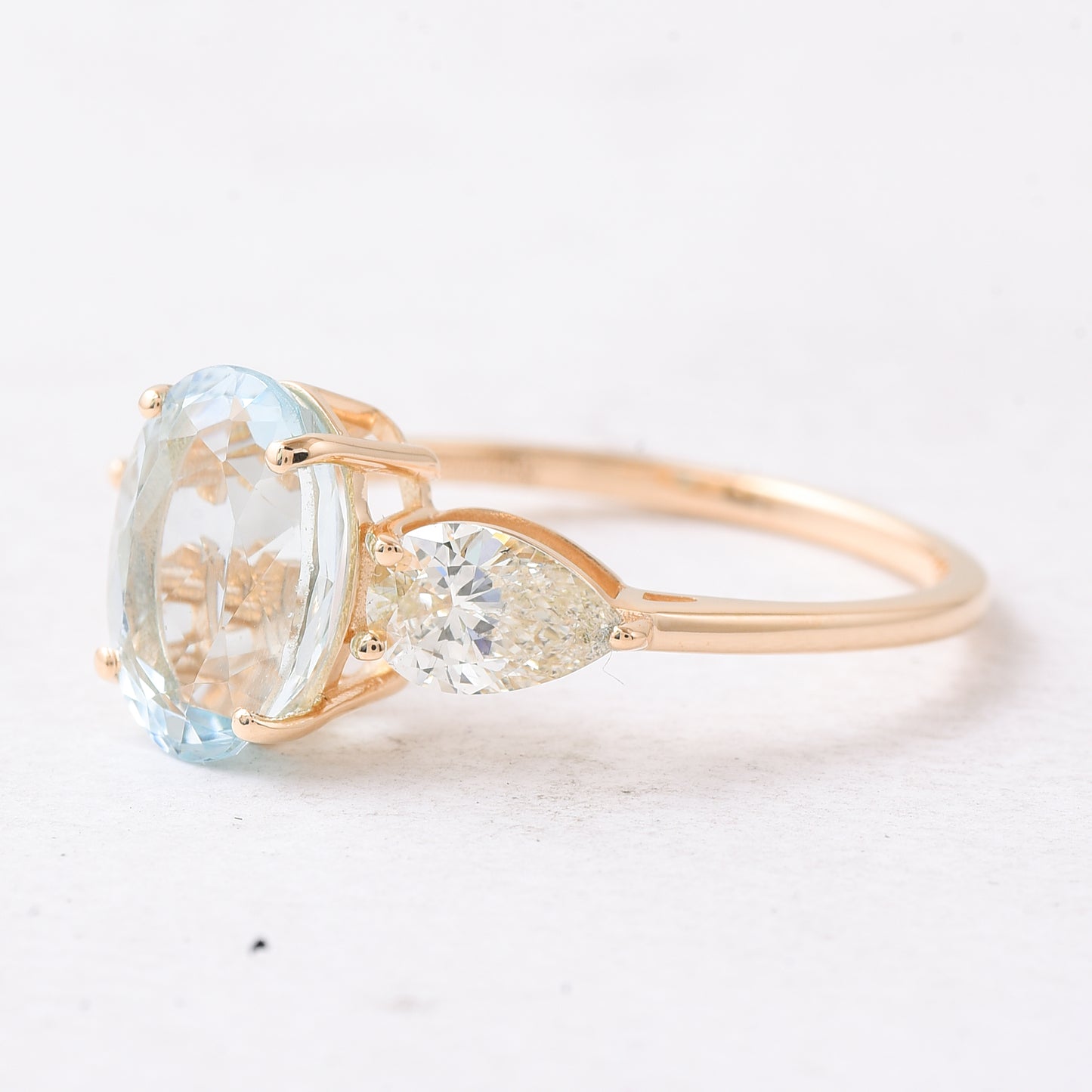2.96 Ct Oval Mixed Cut Natural Aquamarine 14K Gold Ring