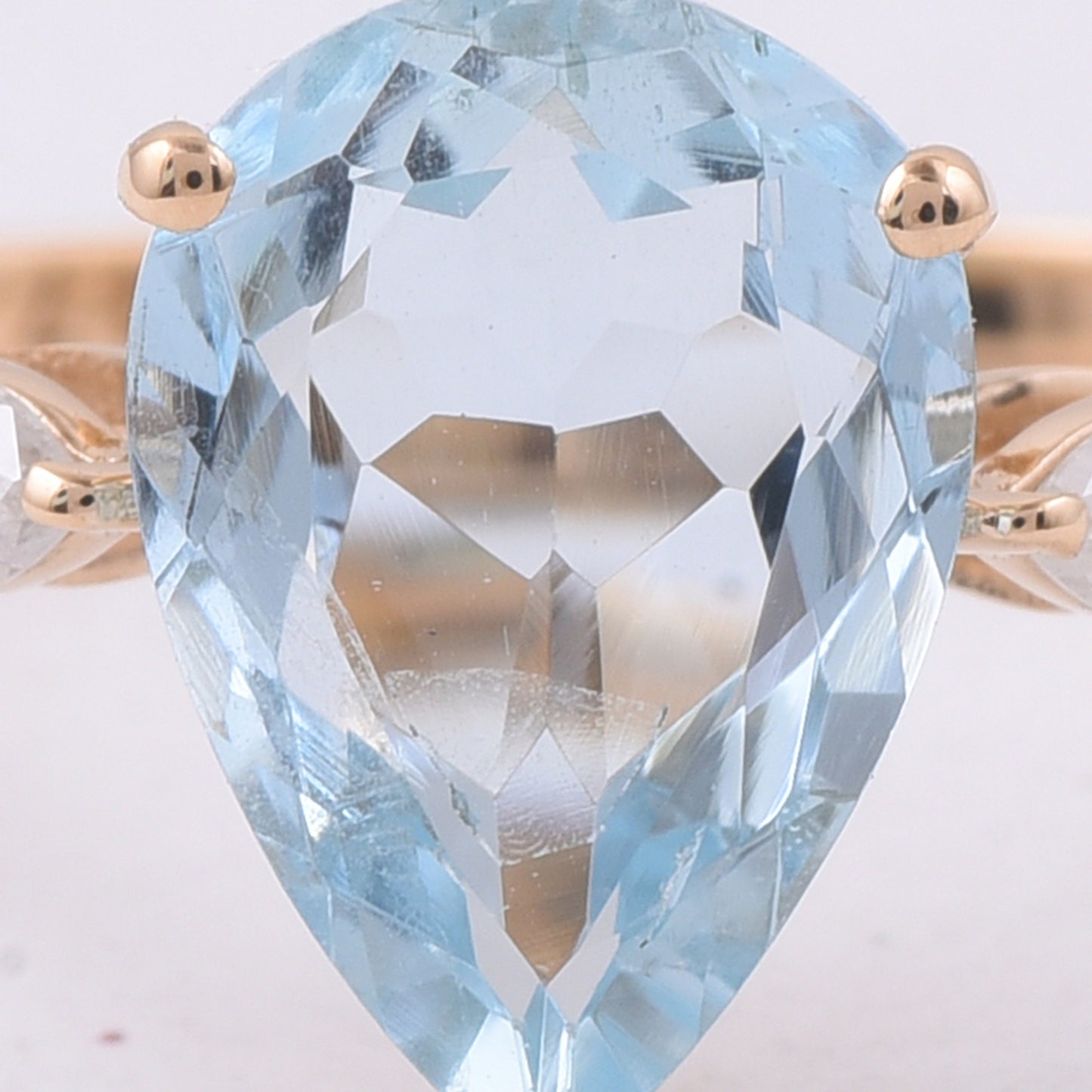 1.75 Ct Pear Natural Aquamarine 14K Gold Ring
