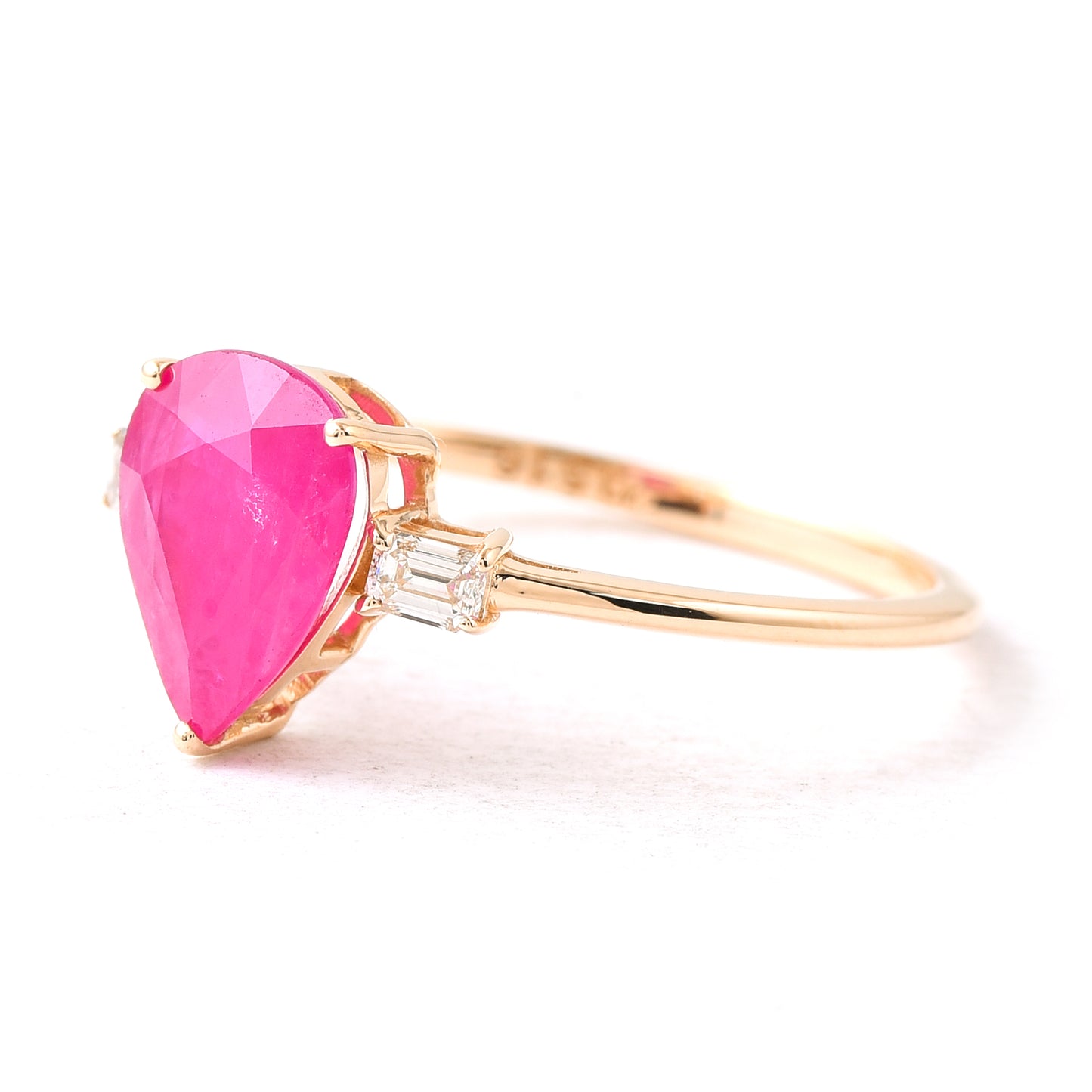 1.87 Ct Pear Ruby 14K Gold Ring