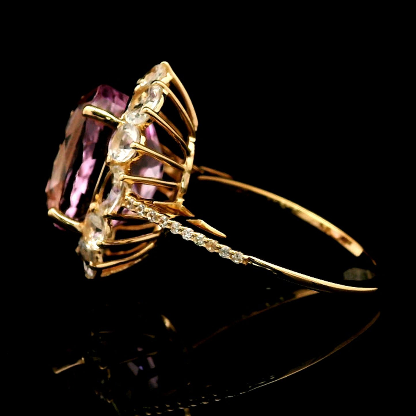 9.76 Ct Oval Kunzite 14K Gold Ring