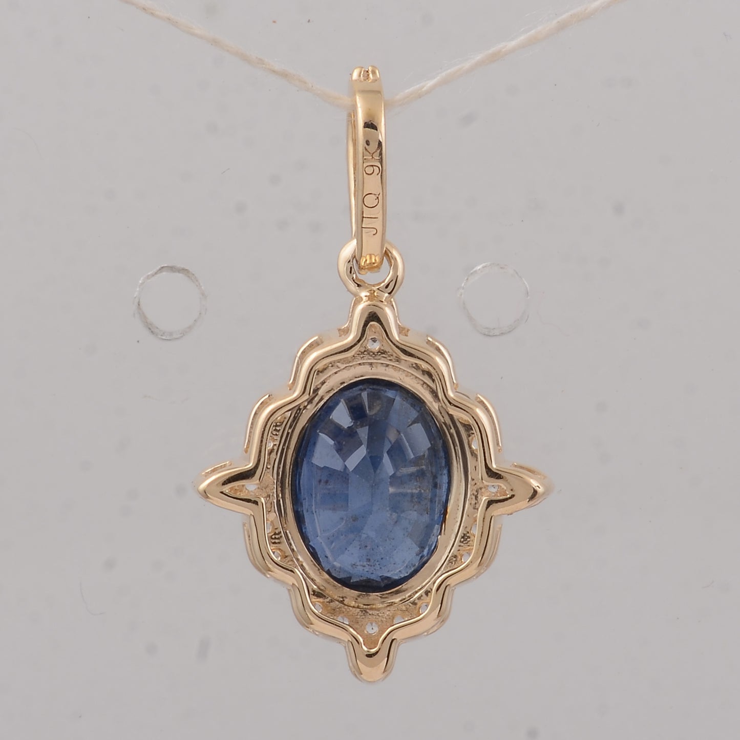 2.48 Ct Oval Sapphire 9K Gold Pendant