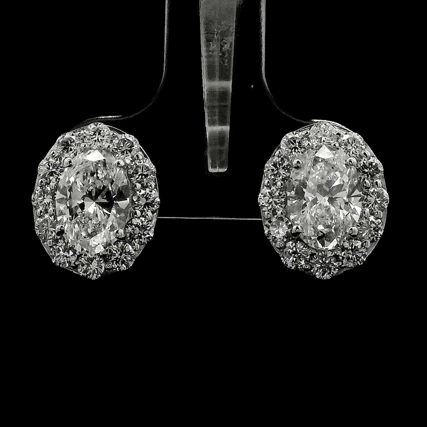 2.93 Carats Lab Grown Diamond 14K Gold Earrings