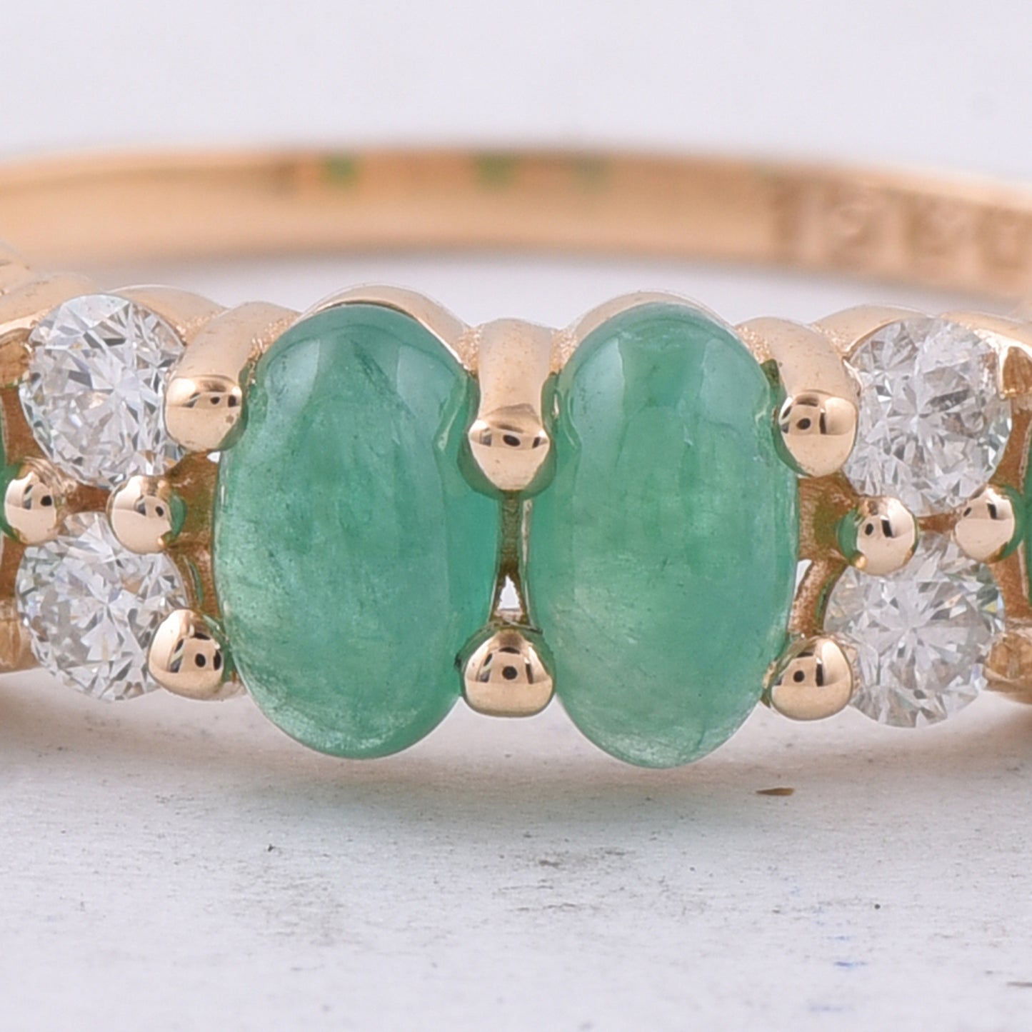 1.28 Ct Oval Cabochon Cut Natural Emerald 14K Gold Ring