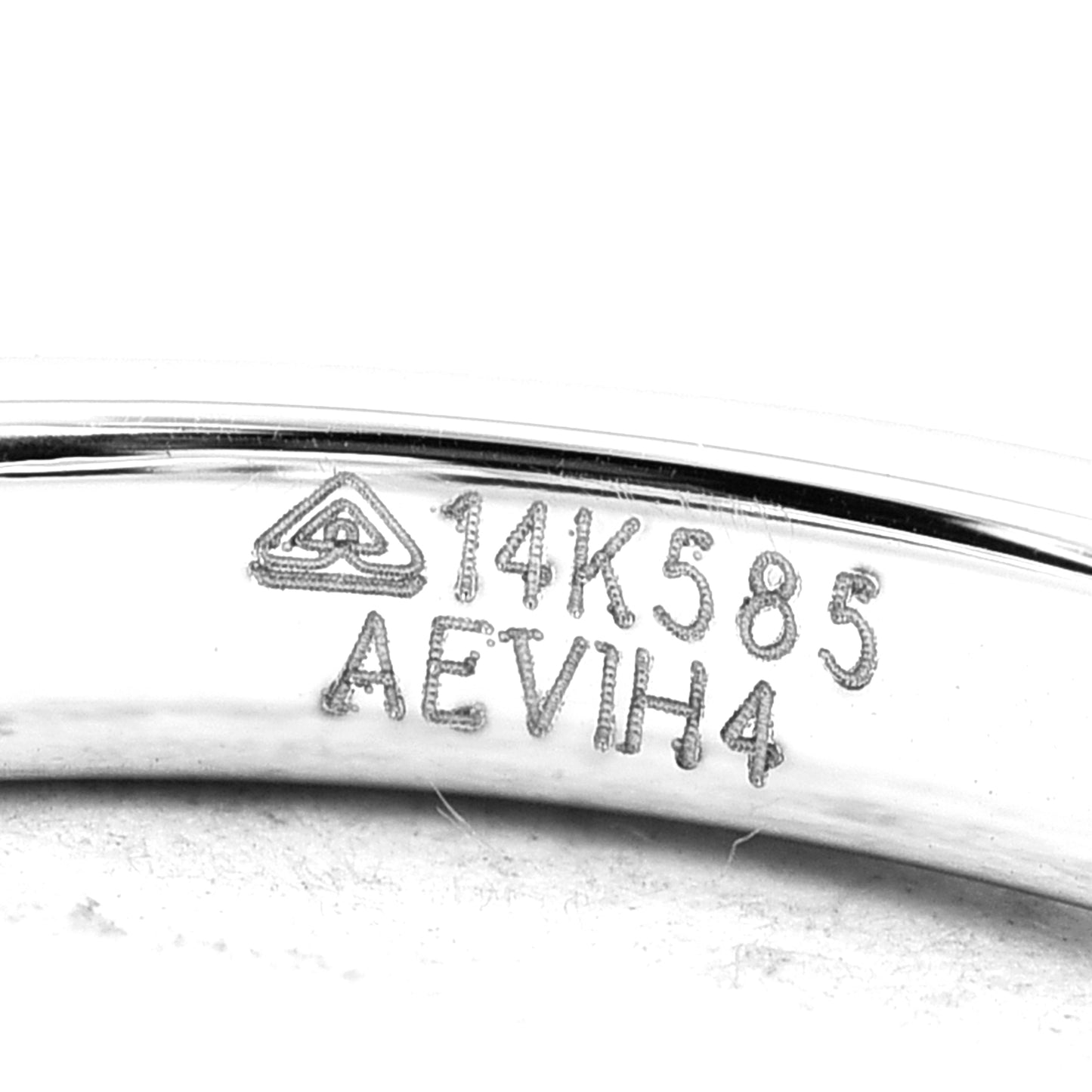 2.34 Carats Lab Grown Diamond 14K Gold Ring