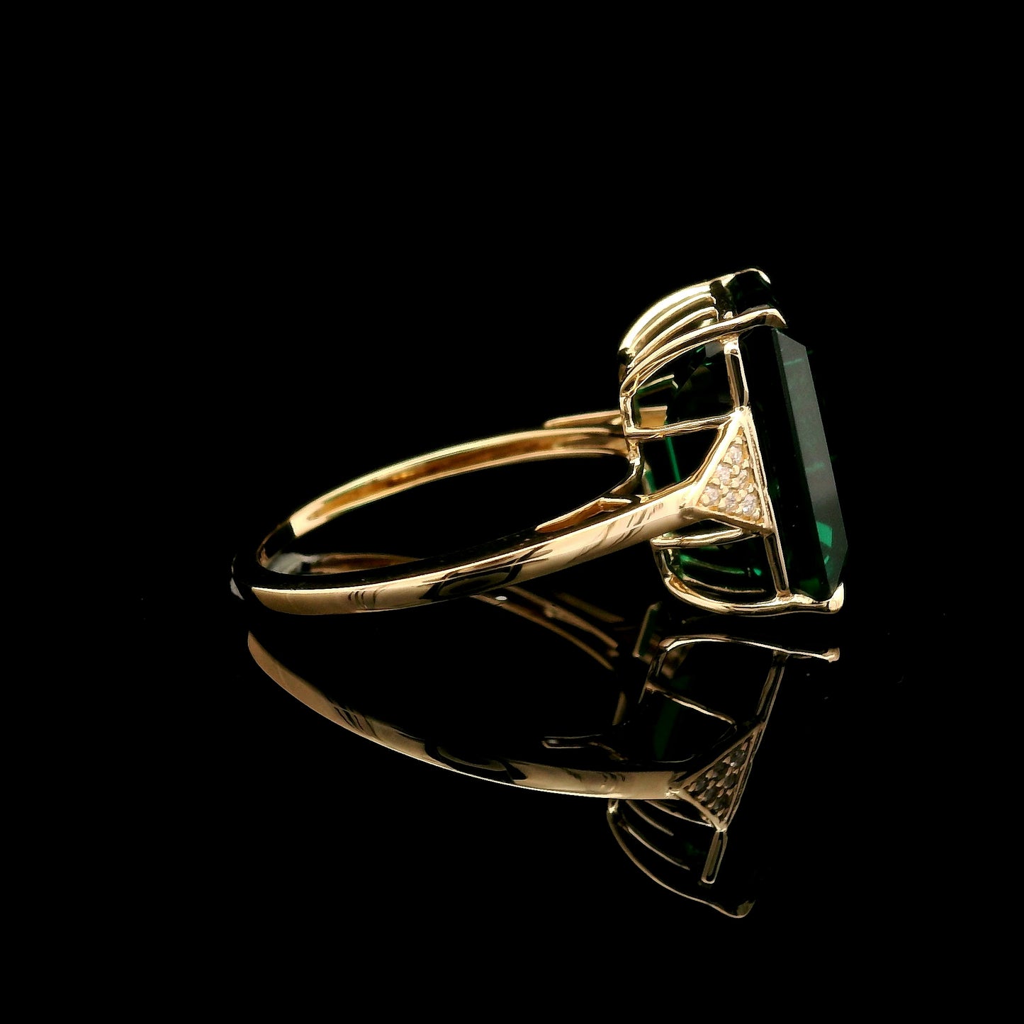 7.15 Ct Emerald Cut Lab Grown Emerald 14K Gold Ring