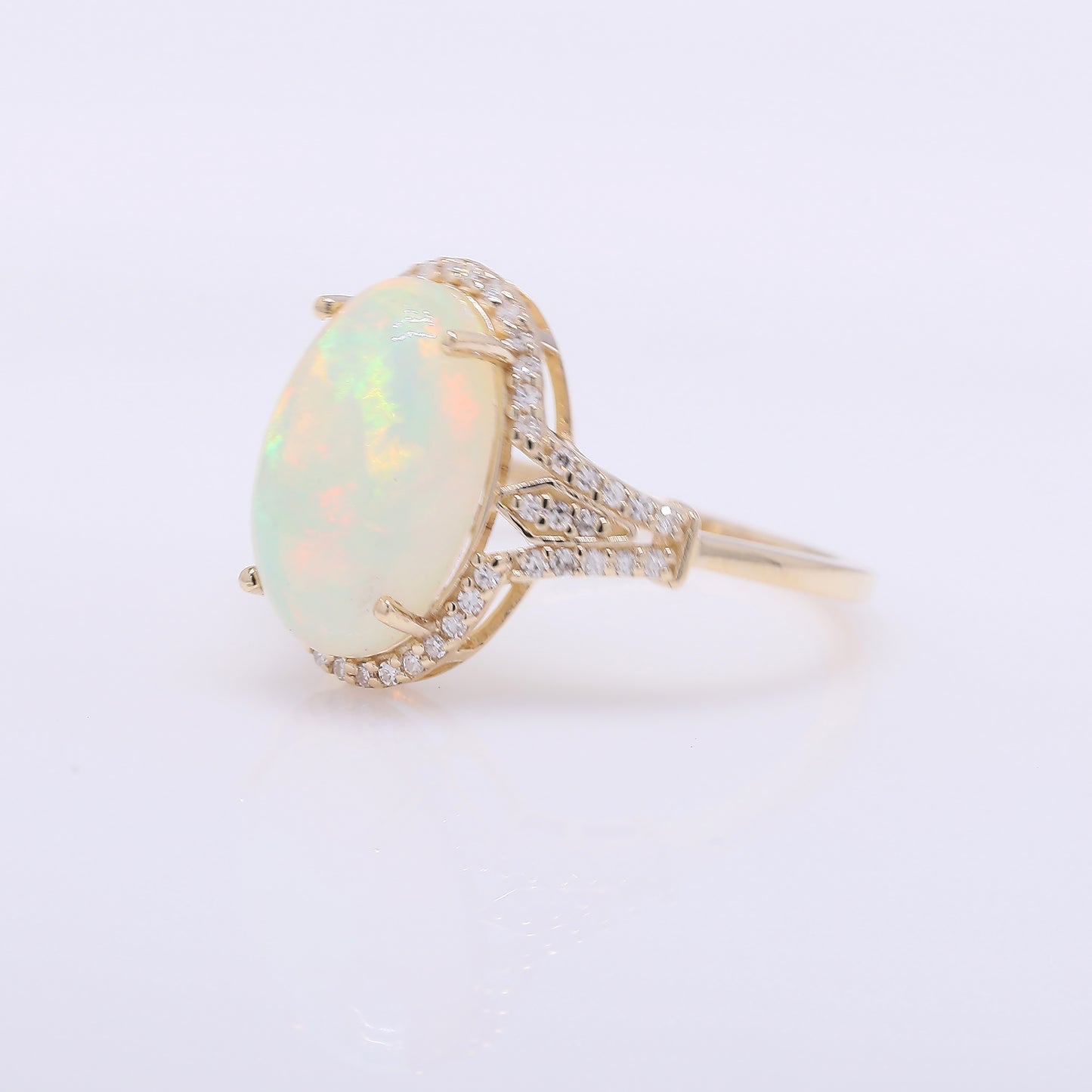 3.04 Ct Oval Cabochon Cut Natural Opal 14K Gold Ring
