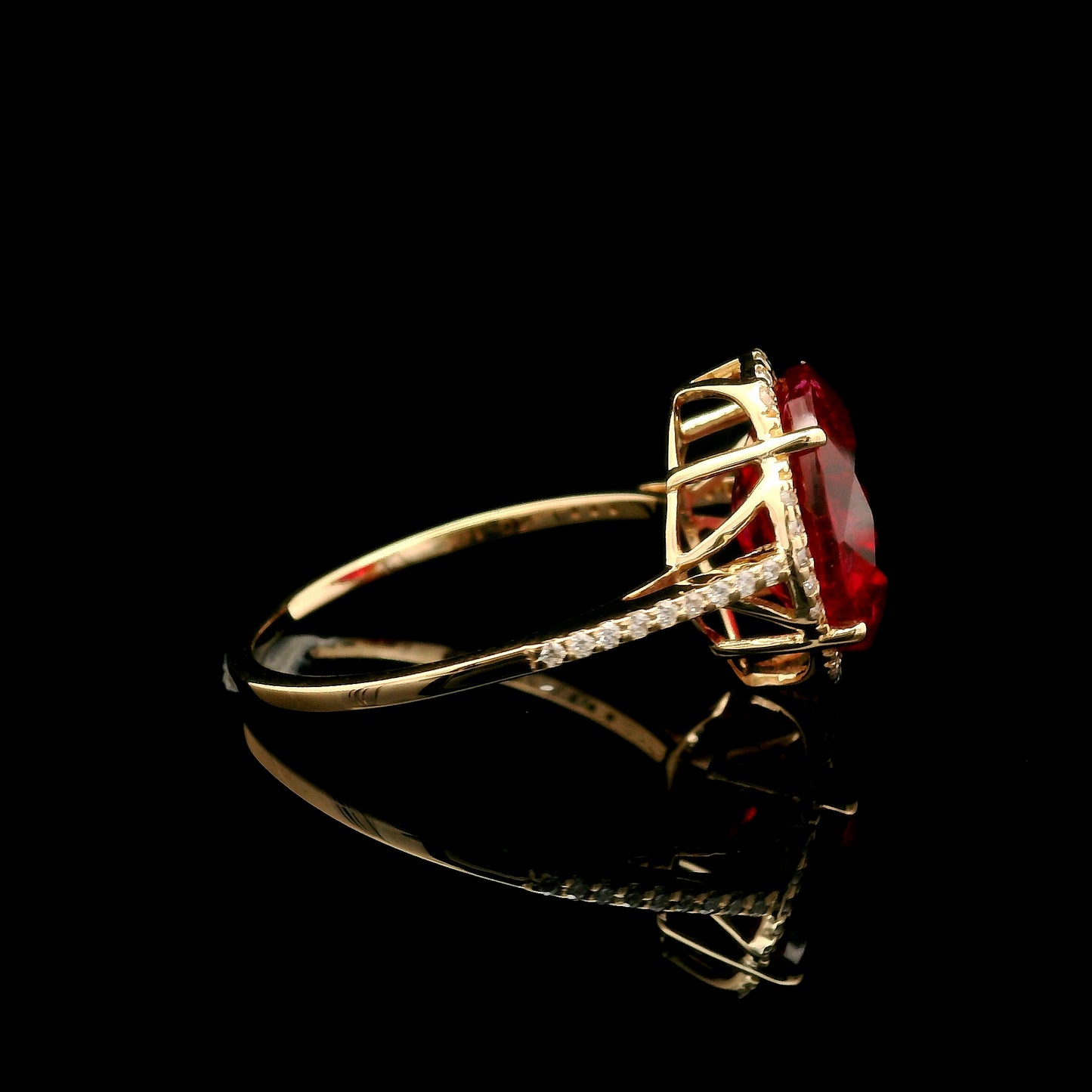 4.60 Ct Oval Mixed Cut Lab Grown Ruby 14K Gold Ring