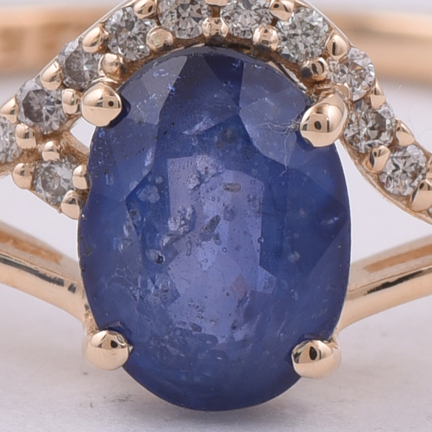 1.26 Ct Oval Natural Sapphire 14K Gold Ring