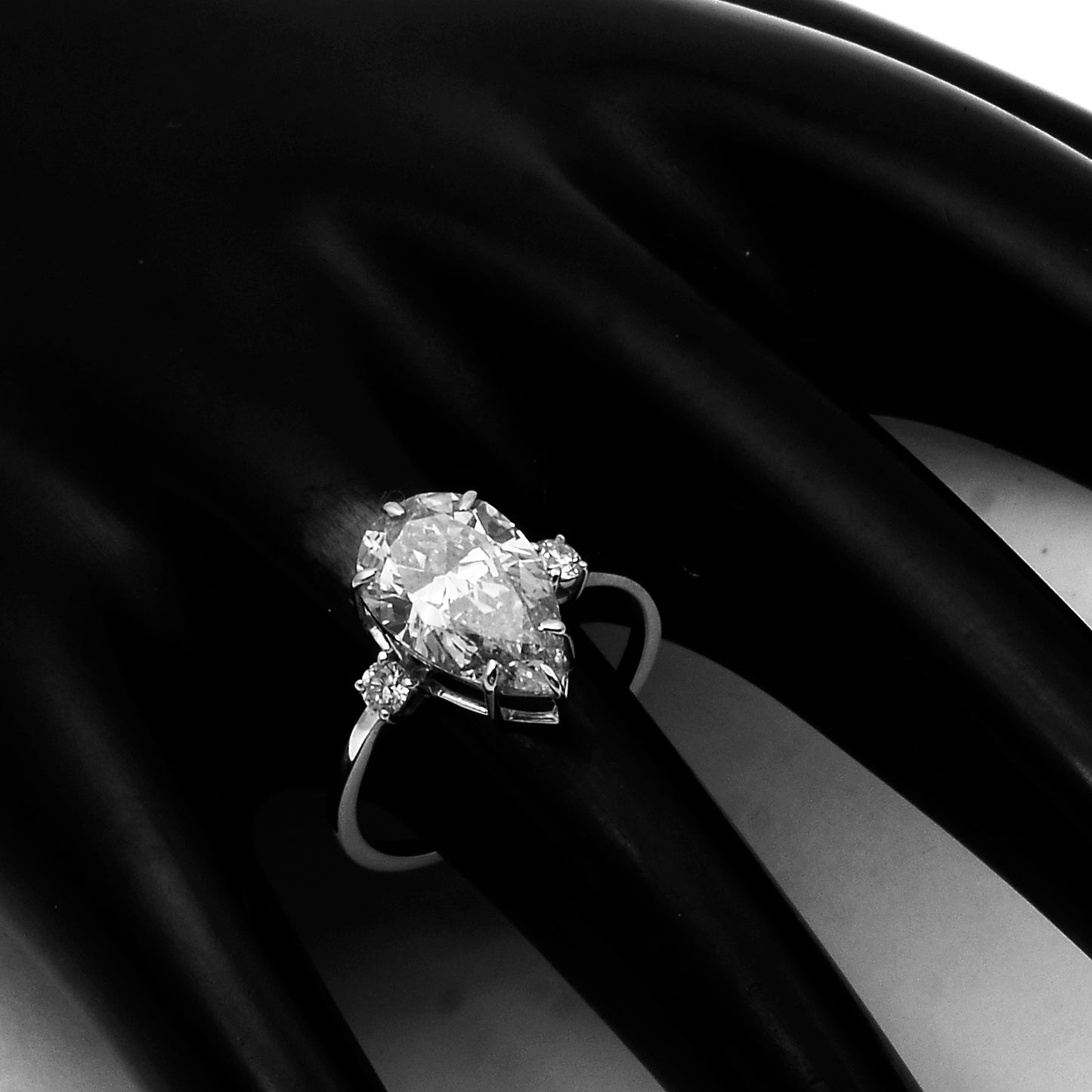 3.13 Carats Lab Grown Diamond 14K Gold Ring