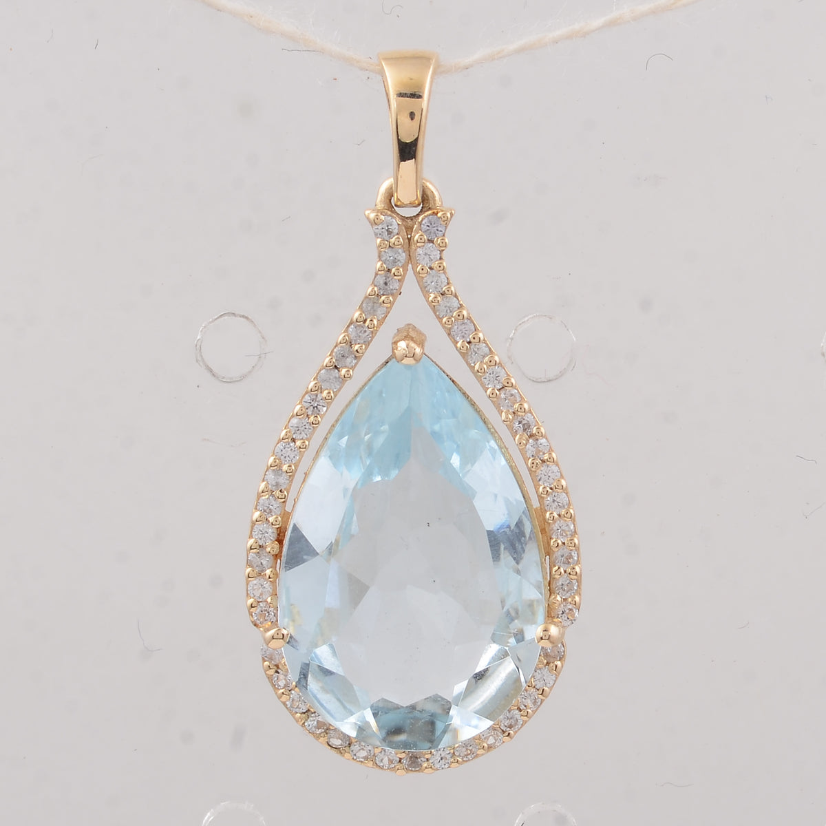 3.84 Ct Pear Aquamarine 9K Gold Pendant