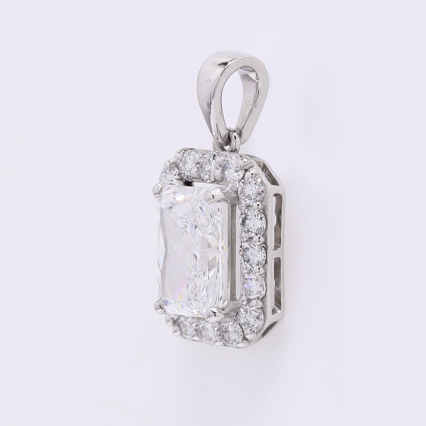 2.58 Carats Lab Grown Diamond 950 Platinum Pendant