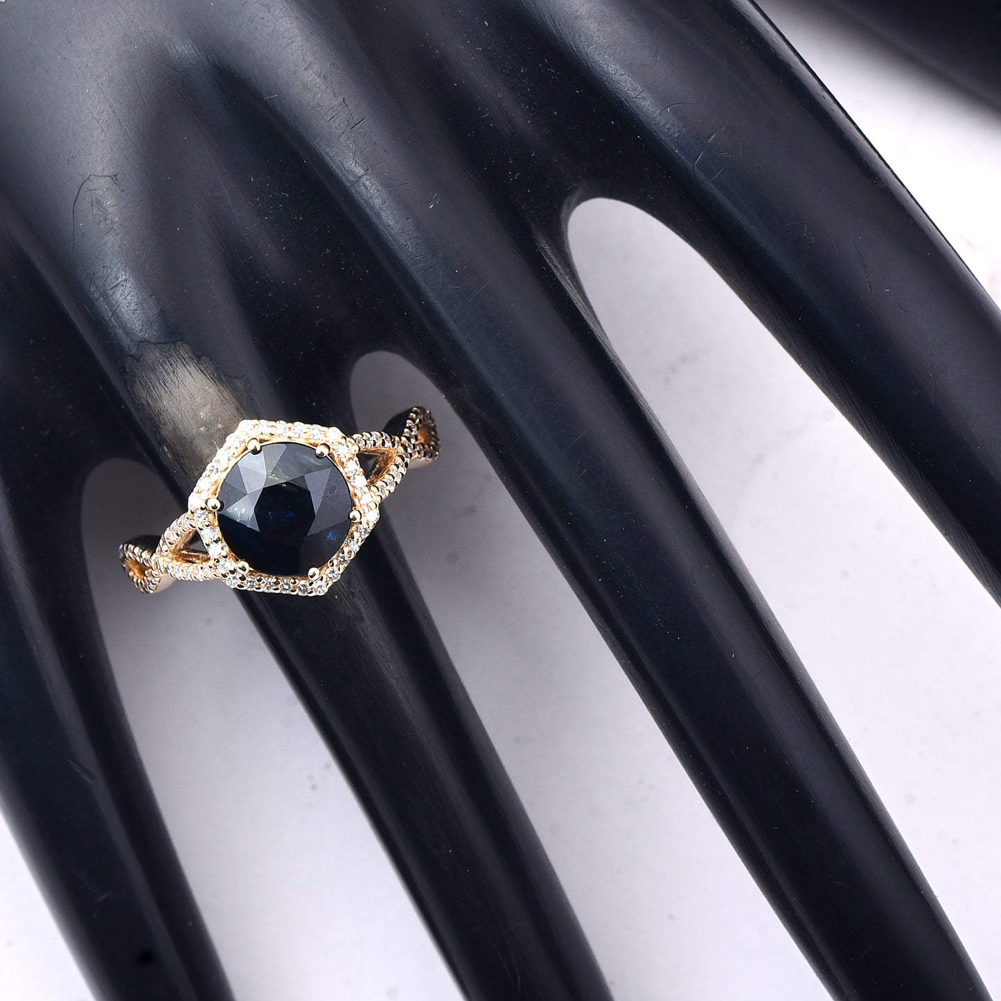 3.19 Ct Round Mixed Cut Natural Sapphire 14K Gold Ring