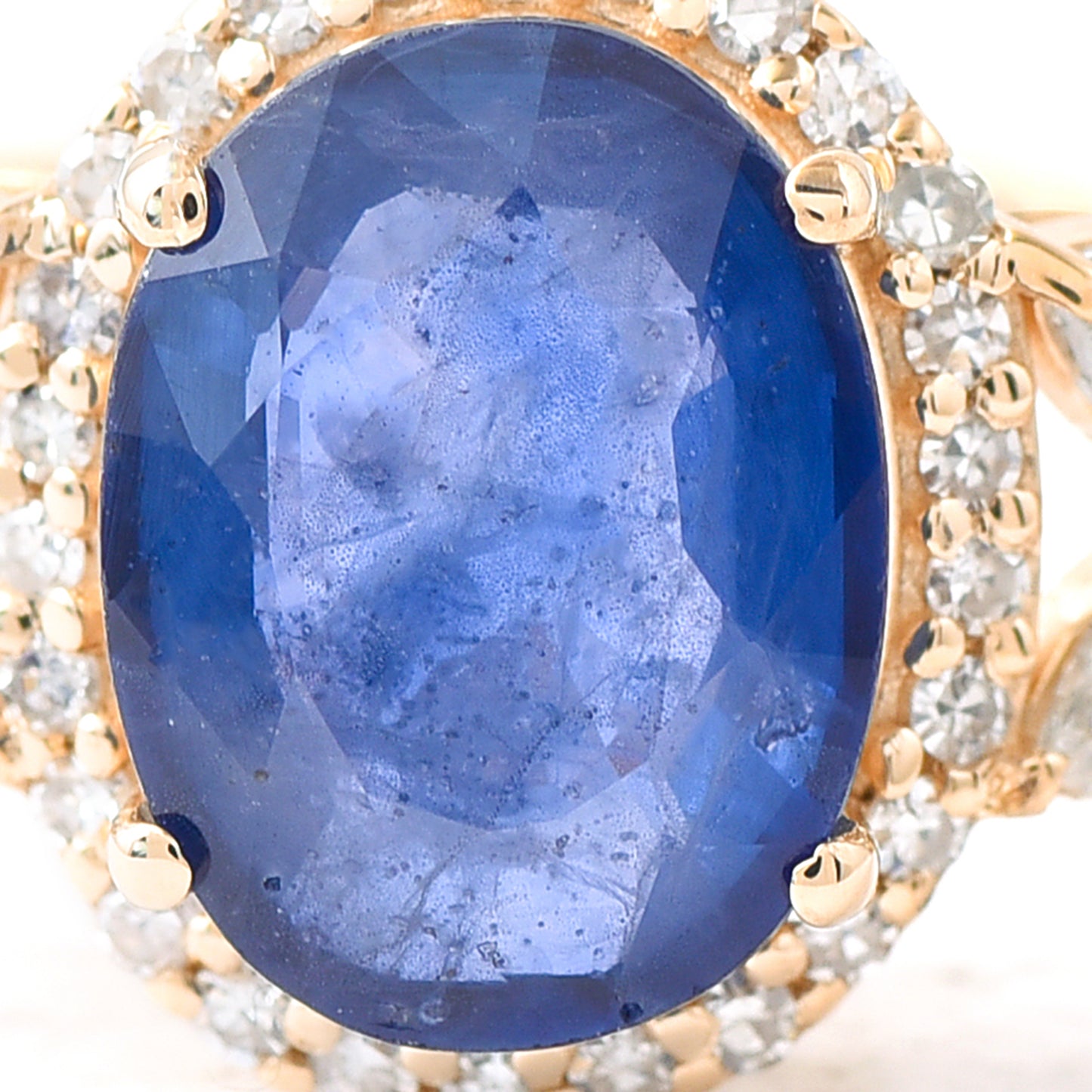 2.22 Ct Oval Sapphire 14K Gold Ring