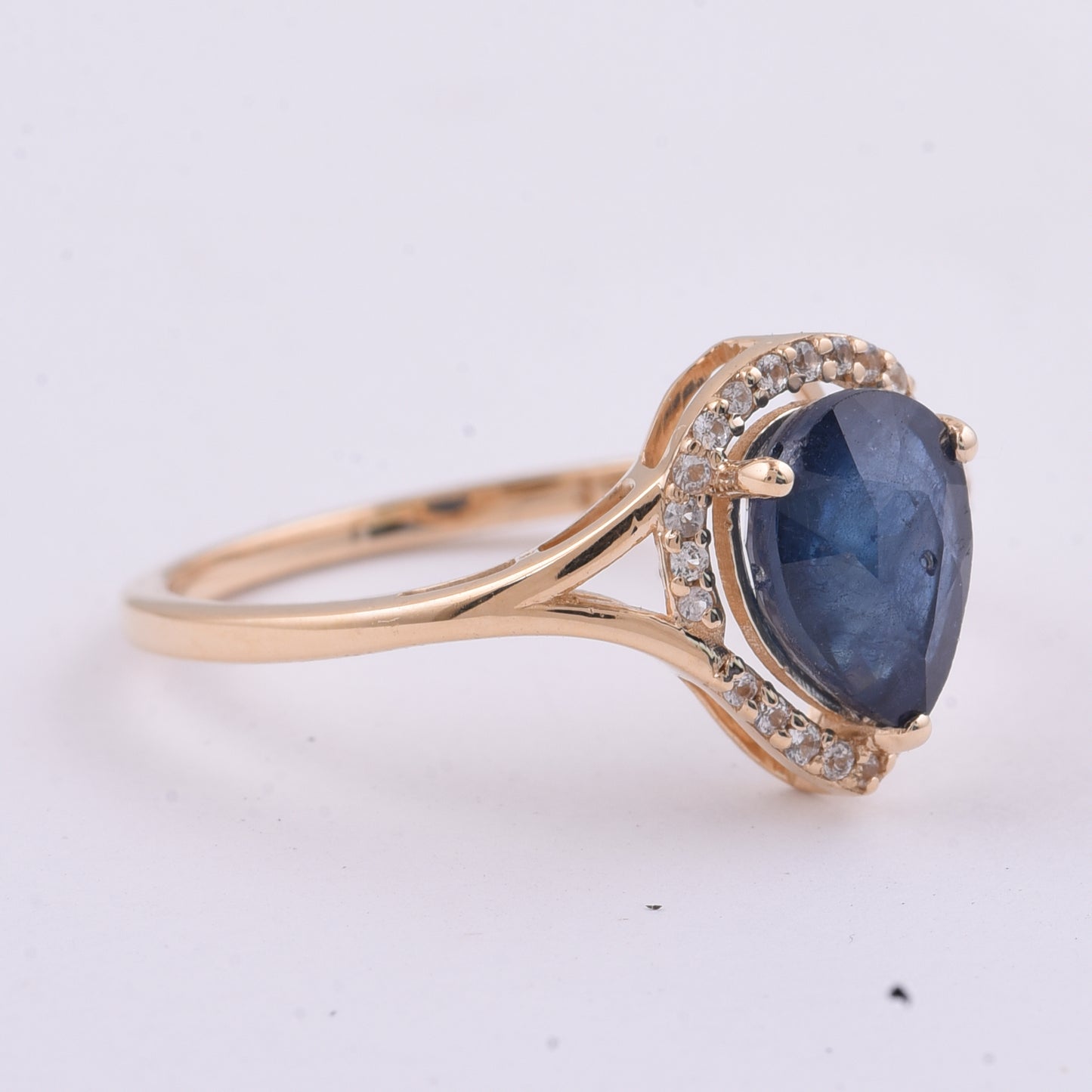 2.06 Ct Pear Natural Sapphire 14K Gold Ring