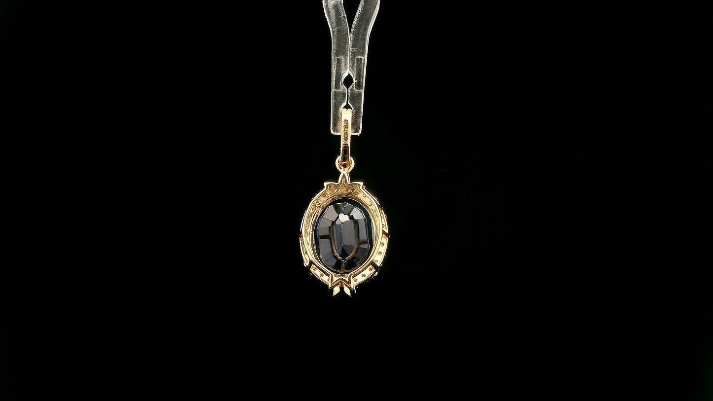 3.42 Ct Oval Natural Sapphire 14K Gold Pendant