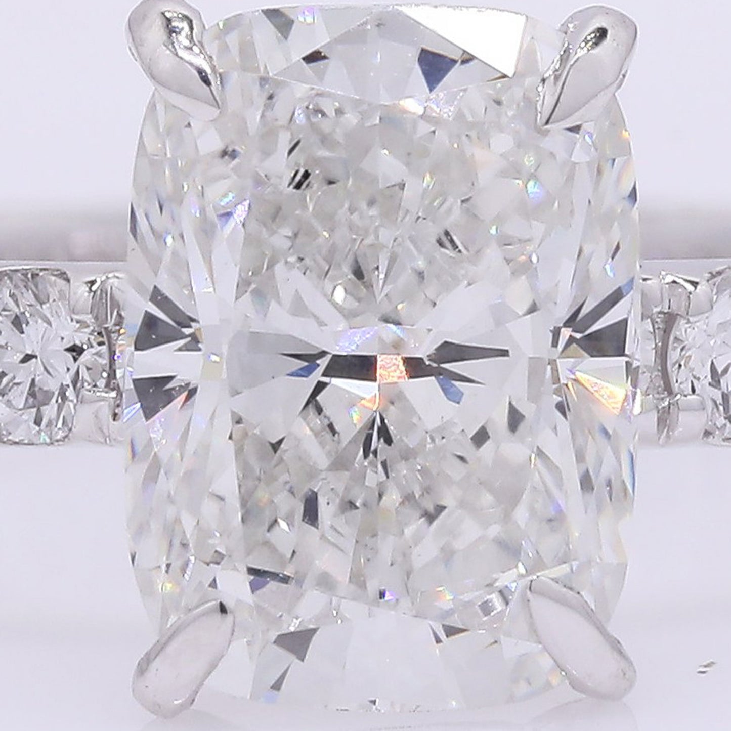 2.47 Carats Lab Grown Diamond 14K Gold Ring