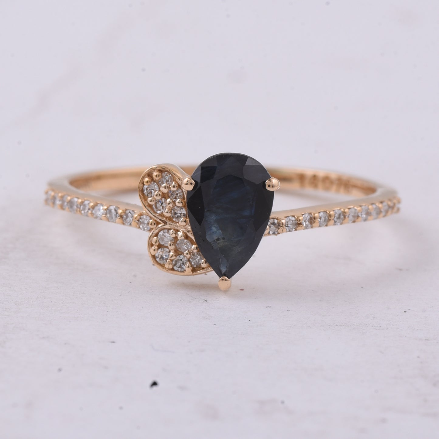 0.77 Ct Pear Natural Sapphire 14K Gold Ring