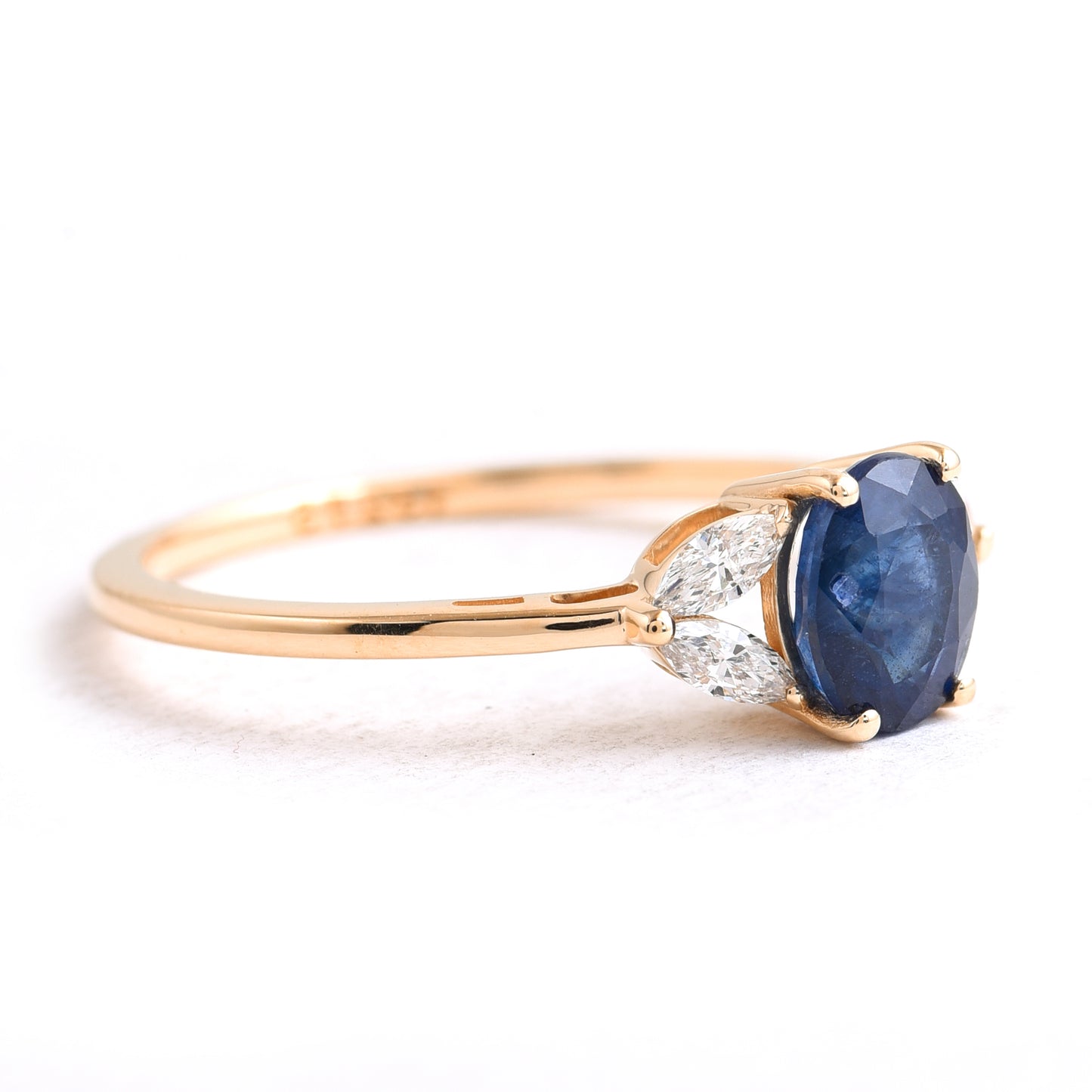 1.19 Ct Oval Sapphire 14K Gold Ring