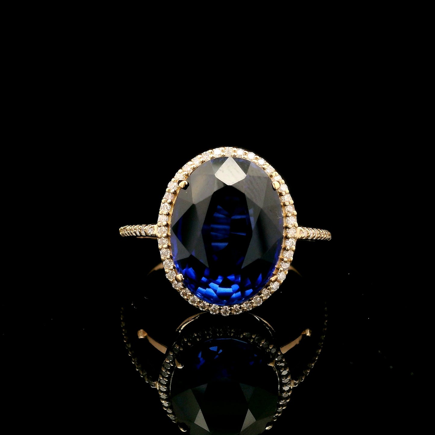 7.54 Ct Oval Mixed Cut Lab Grown Sapphire 14K Gold Ring