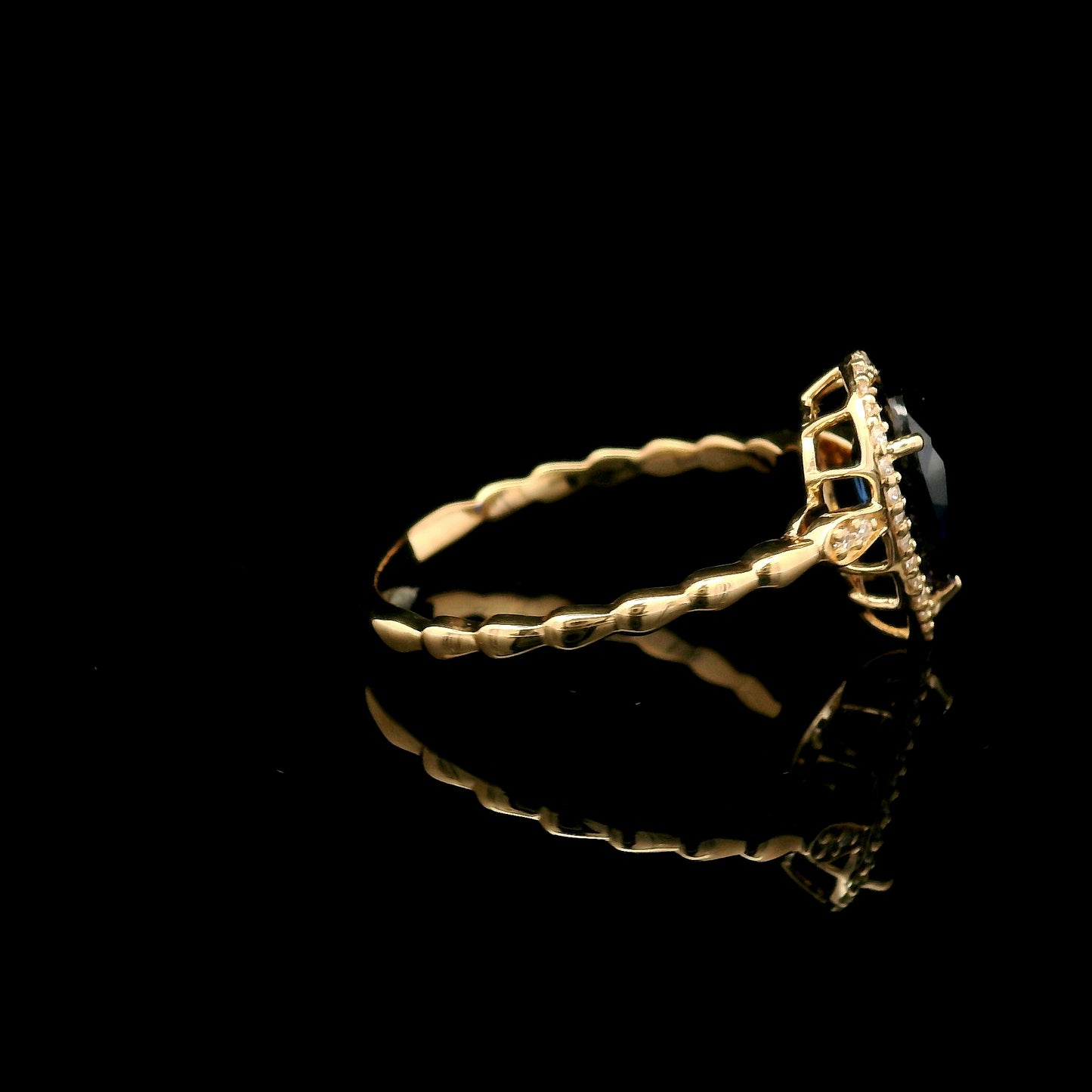 1.67 Ct Pear Mixed Cut Lab Grown Sapphire 14K Gold Ring