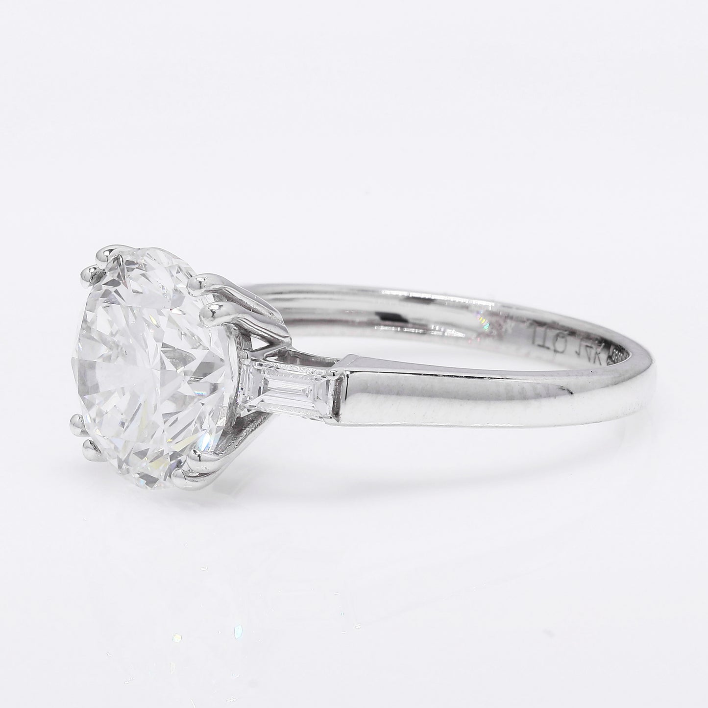 4.07 Ct Round Brilliant Lab Grown Diamond 14K Gold Ring