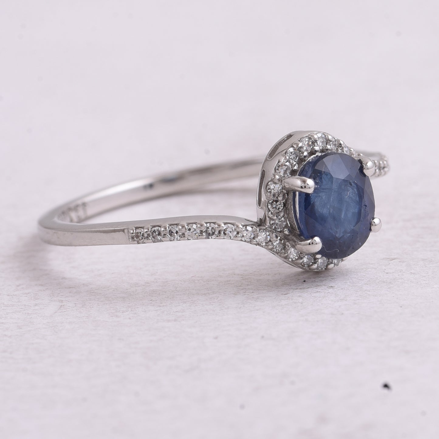 1.17 Ct Oval Mixed Cut Natural Sapphire 950 Platinum Ring