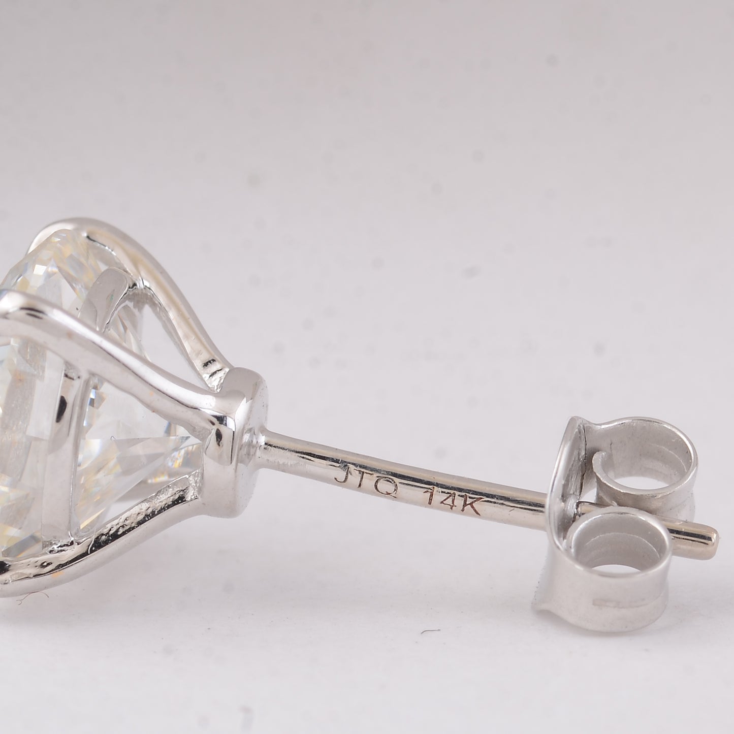 4.02 Carats Lab Grown Diamond 14K Gold Earrings
