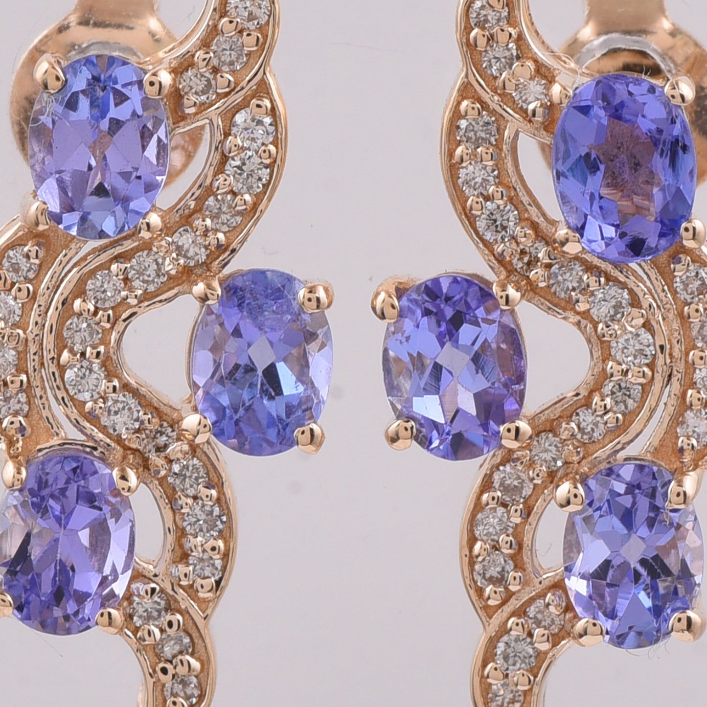 1.56 Ct Oval Natural Tanzanite 14K Gold Earrings