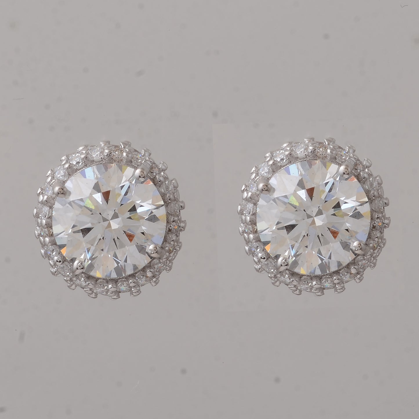 4.67 Carats Lab Grown Diamond 14K Gold Earrings