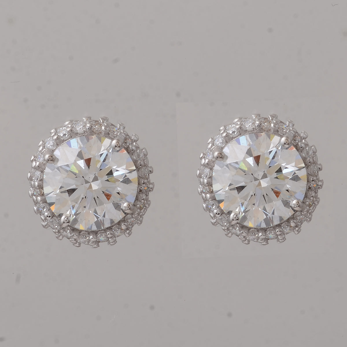 4.67 Carats Lab Grown Diamond 14K Gold Earrings