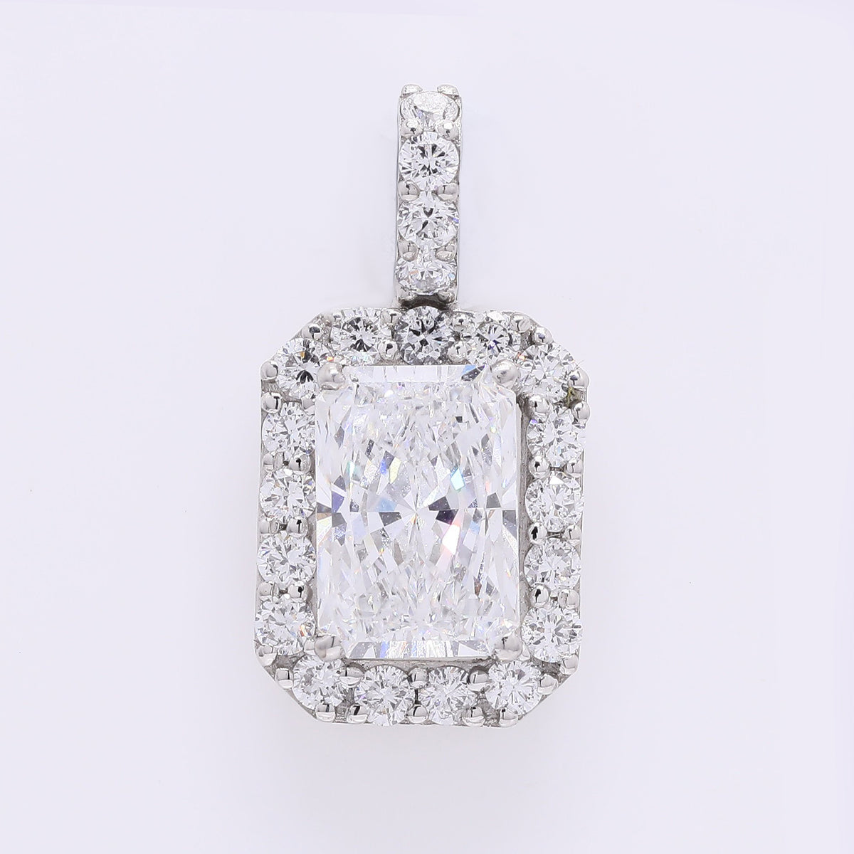 2.60 Carats Lab Grown Diamond 950 Platinum Pendant