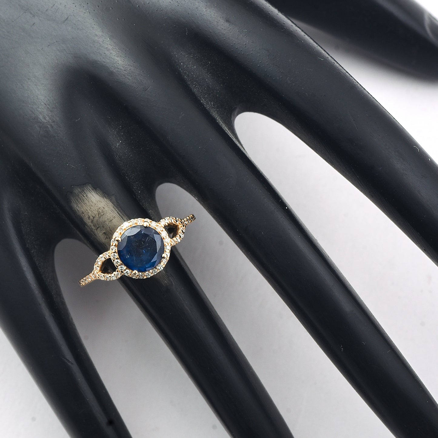 1.67 Ct Round Mixed Cut Natural Sapphire 14K Gold Ring