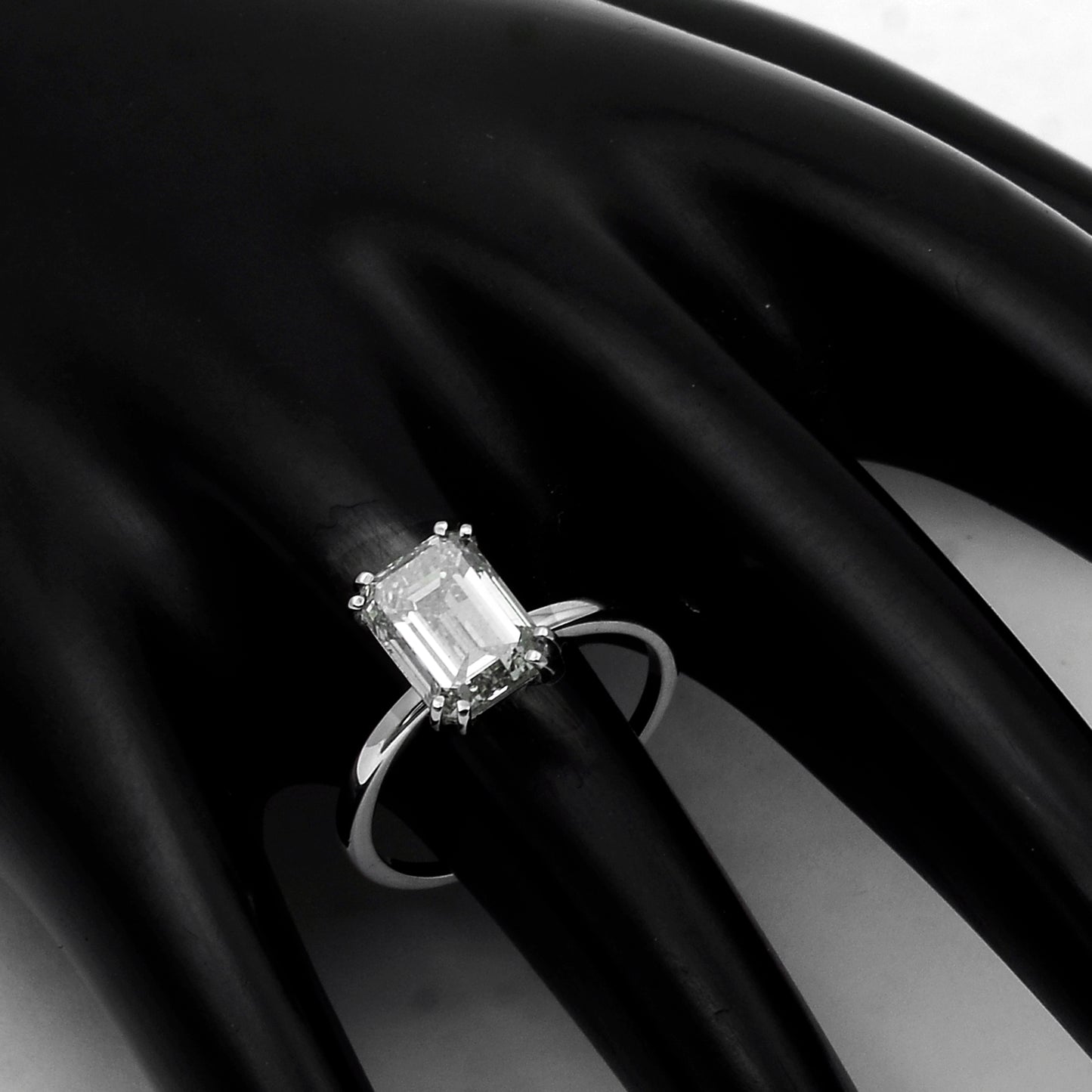 3.05 Carats Lab Grown Diamond 14K Gold Ring
