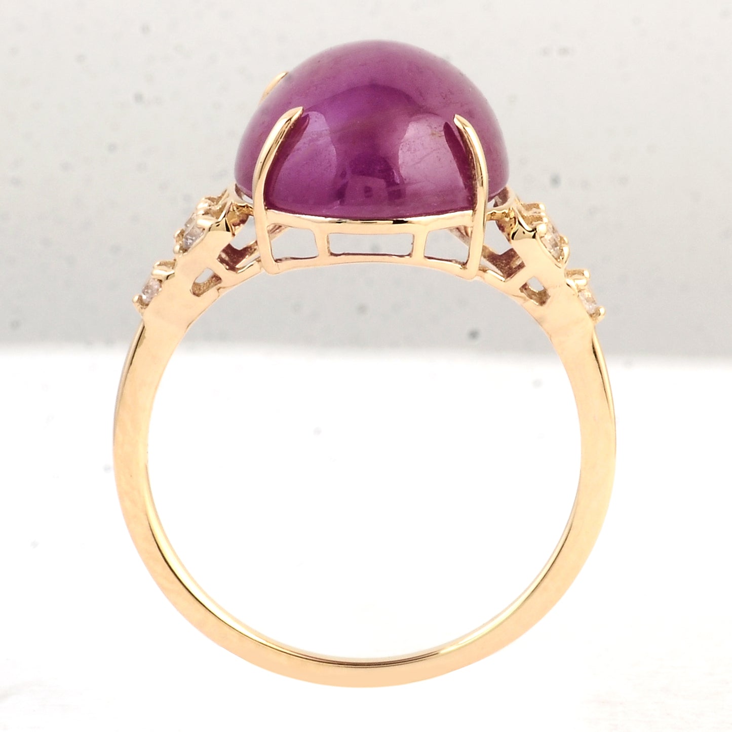 11.82 Ct Oval Ruby 14K Gold Ring