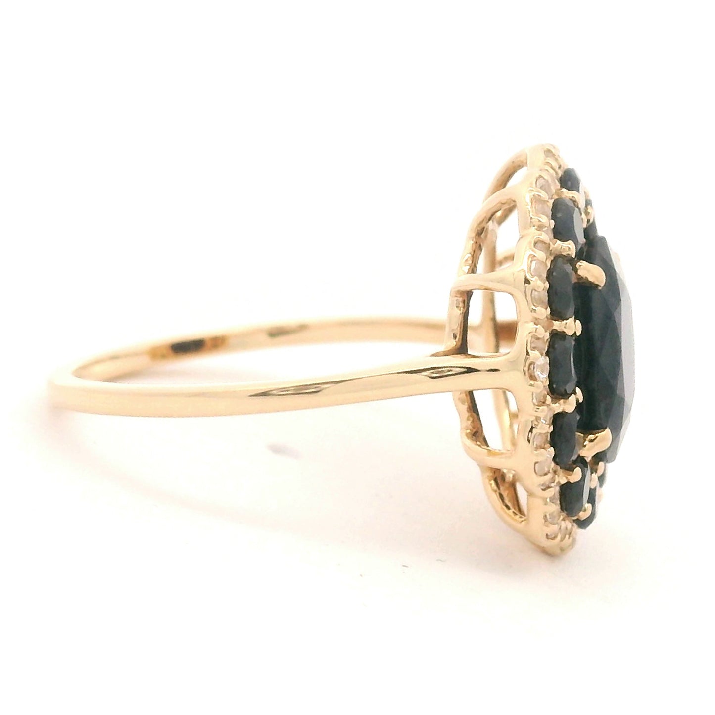 3.67 Ct Oval Sapphire 14K Gold Ring