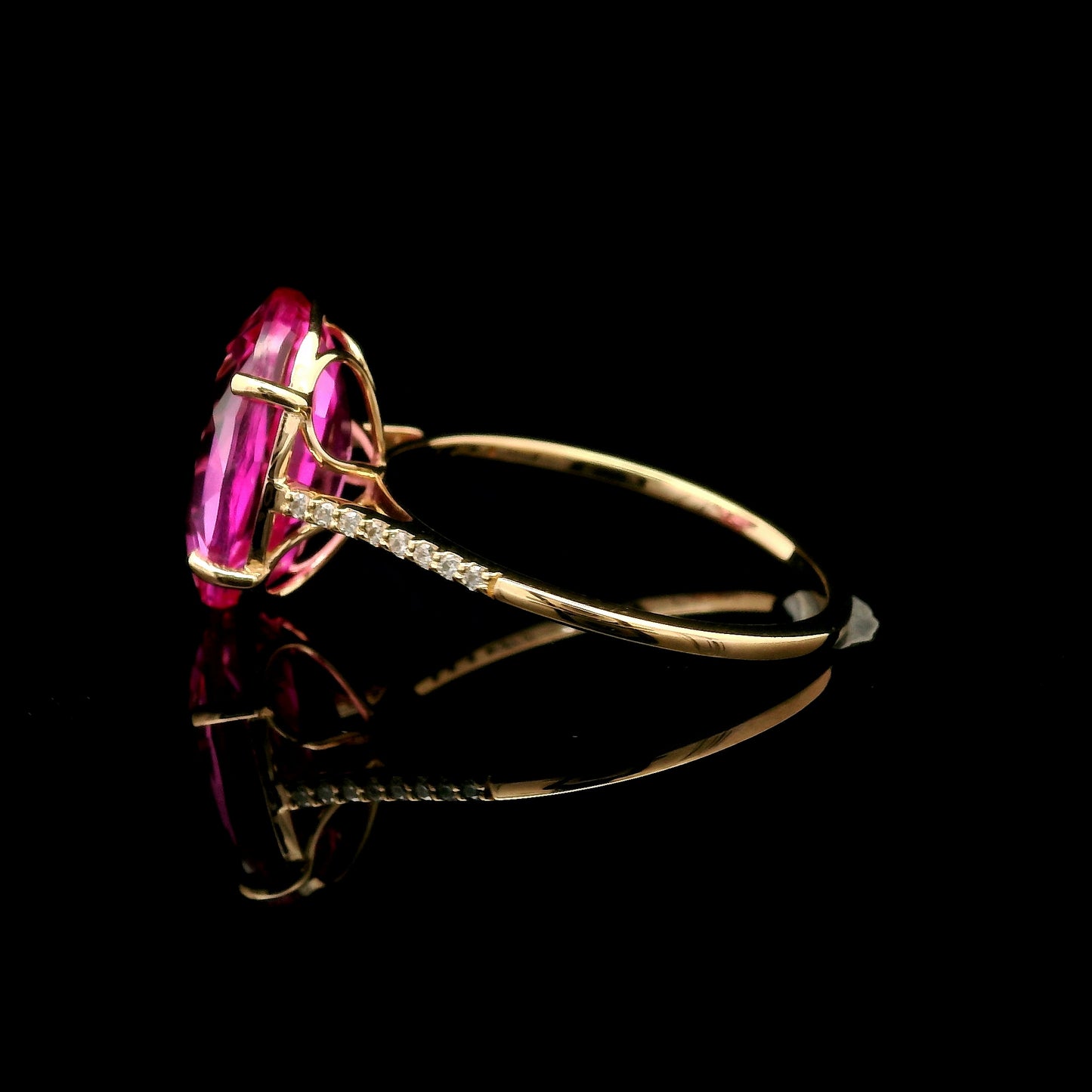 6.50 Ct Oval Mixed Cut Lab Grown Pink Sapphire 14K Gold Ring