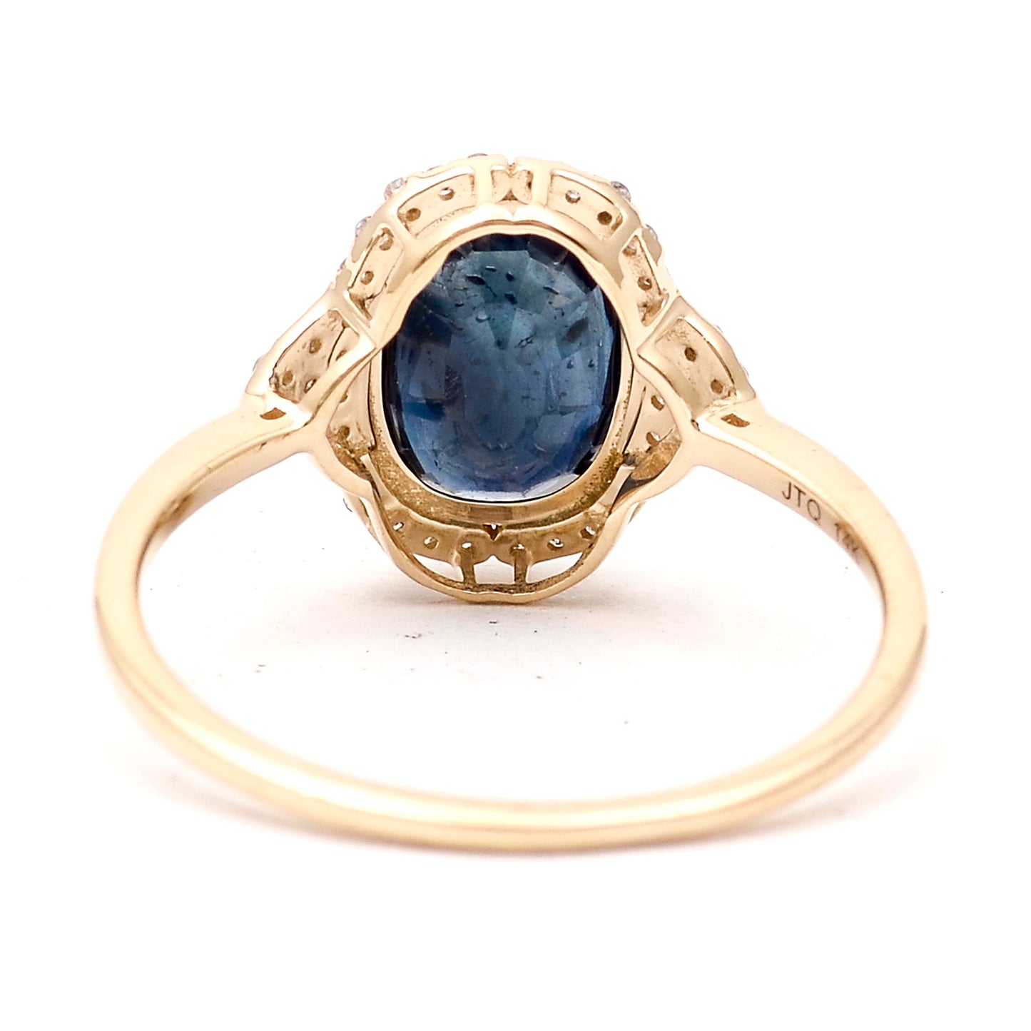 2.18 Ct Oval Natural Sapphire 14K Gold Ring
