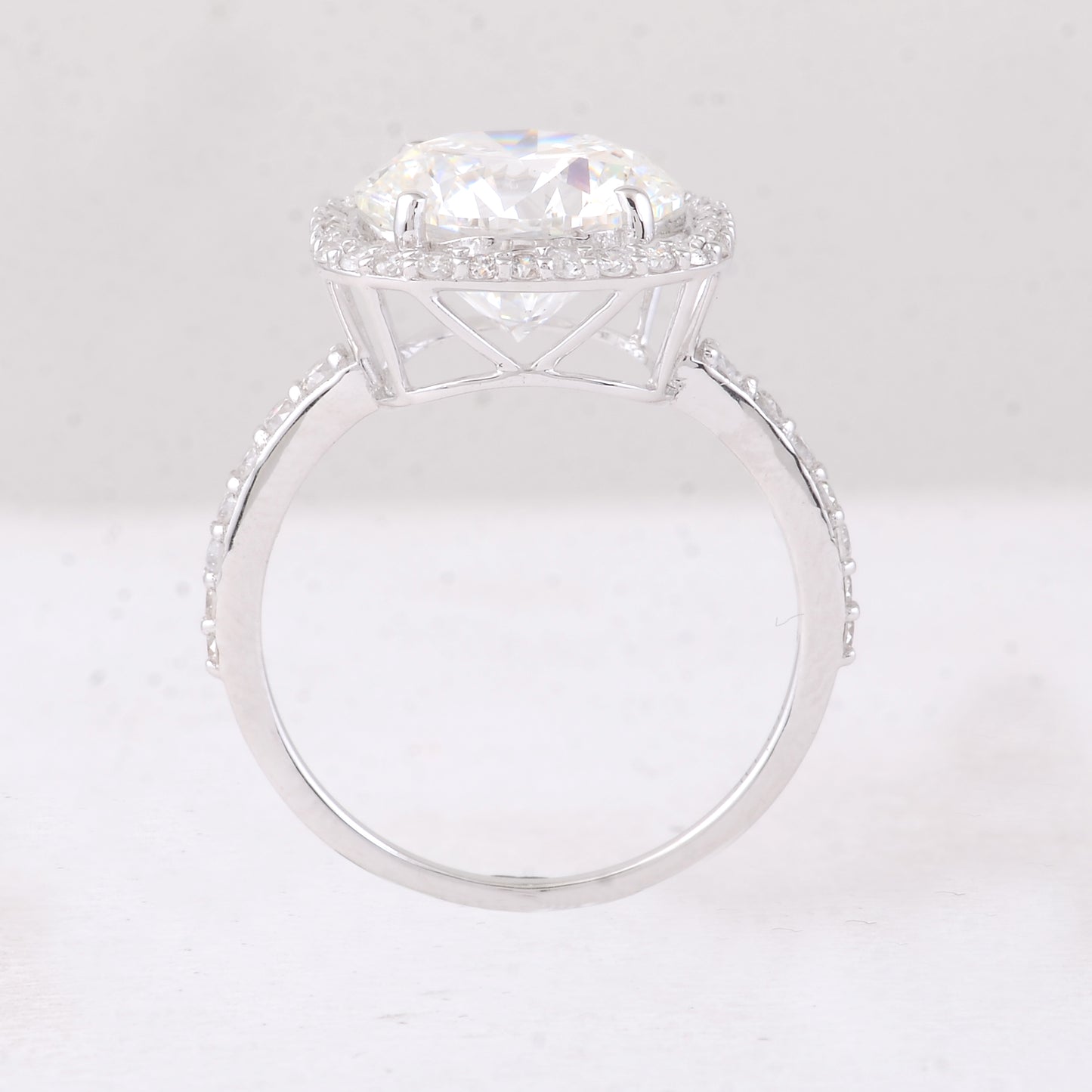 5.23 Carats Lab Grown Diamond 14K Gold Ring