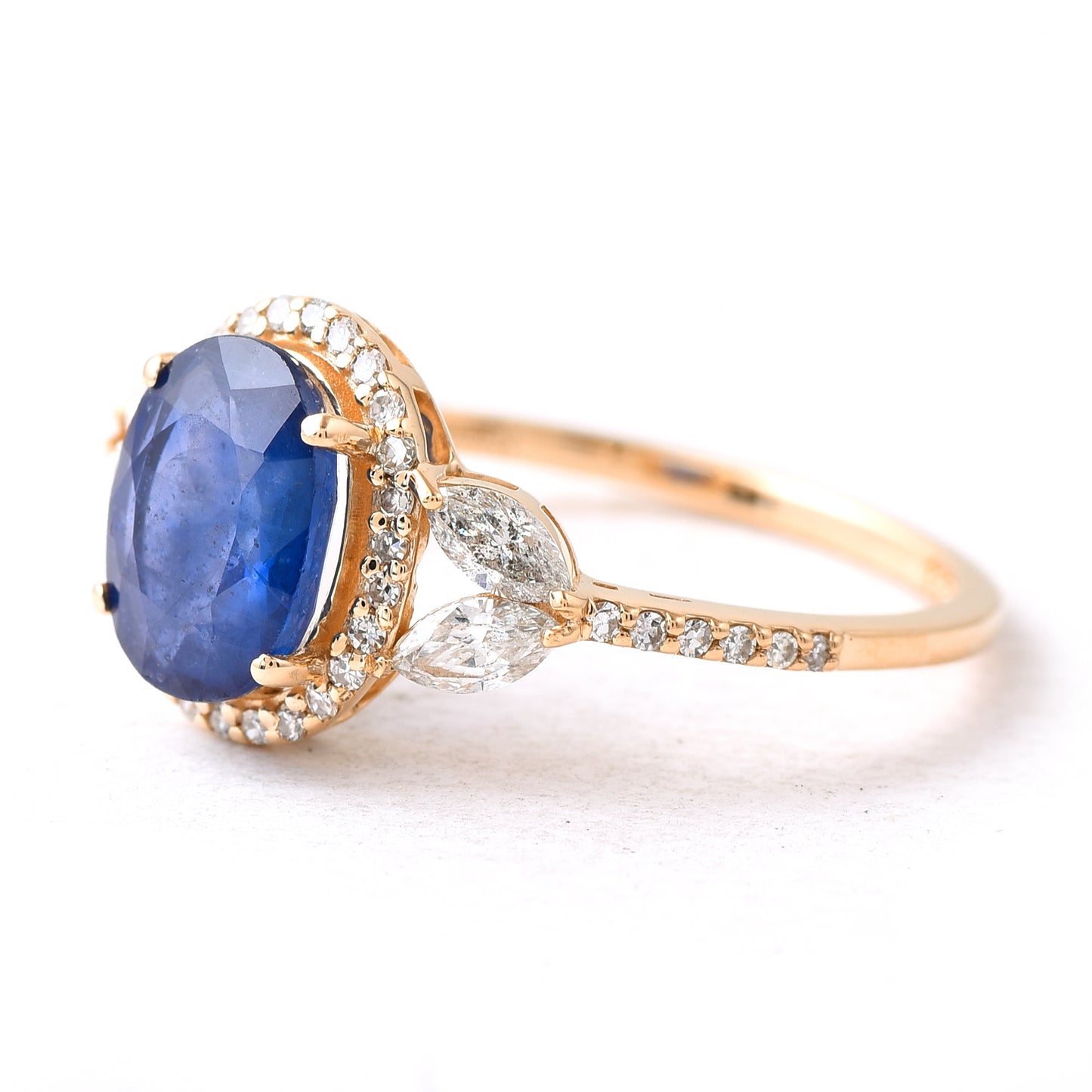 2.22 Ct Oval Sapphire 14K Gold Ring