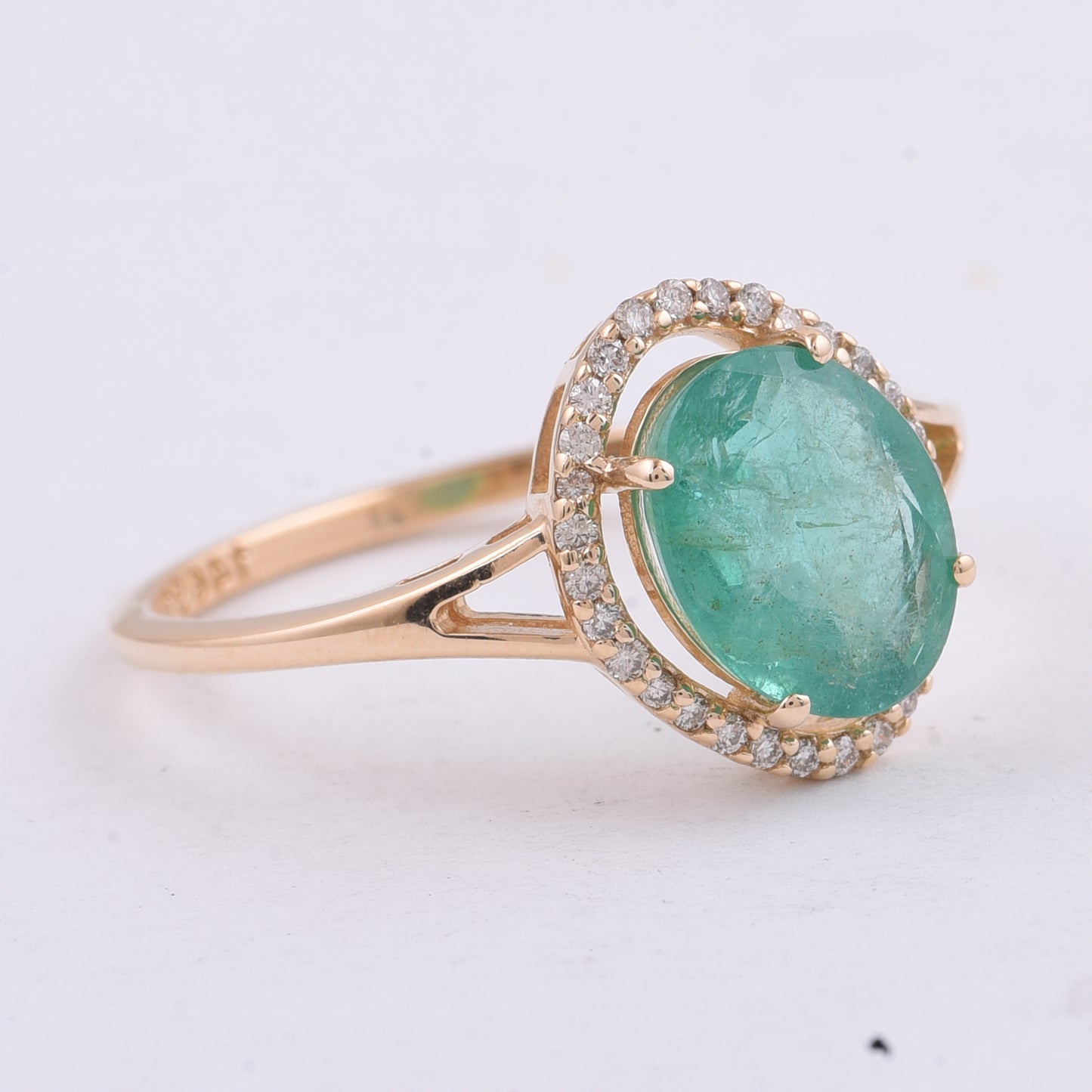 1.70 Ct Oval Natural Emerald 14K Gold Ring