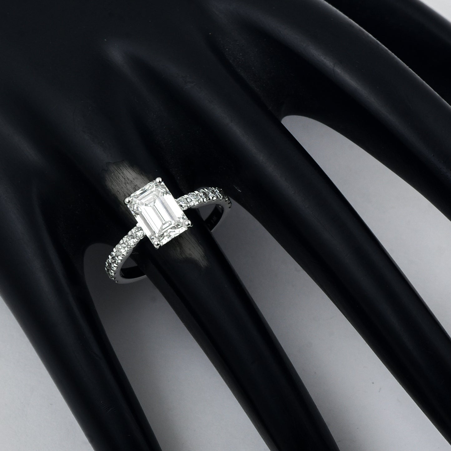 2.42 Carats Lab Grown Diamond 14K Gold Ring