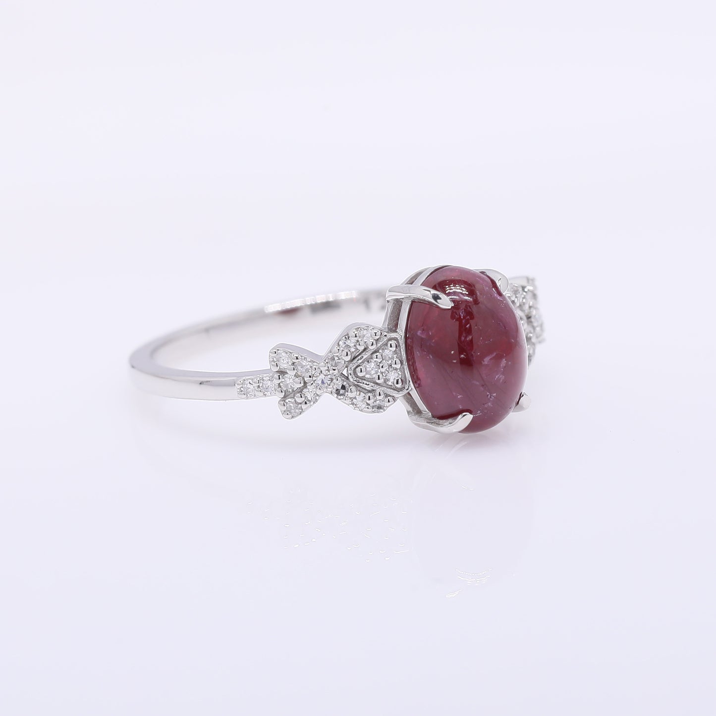 2.28 Ct Oval Cabochon Cut Natural Ruby 950 Platinum Ring