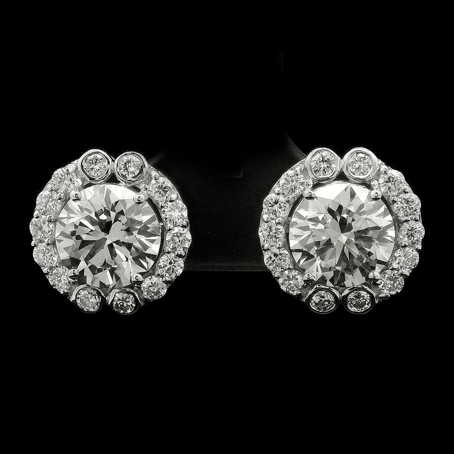 3.92 Carats Lab Grown Diamond 14K Gold Earrings
