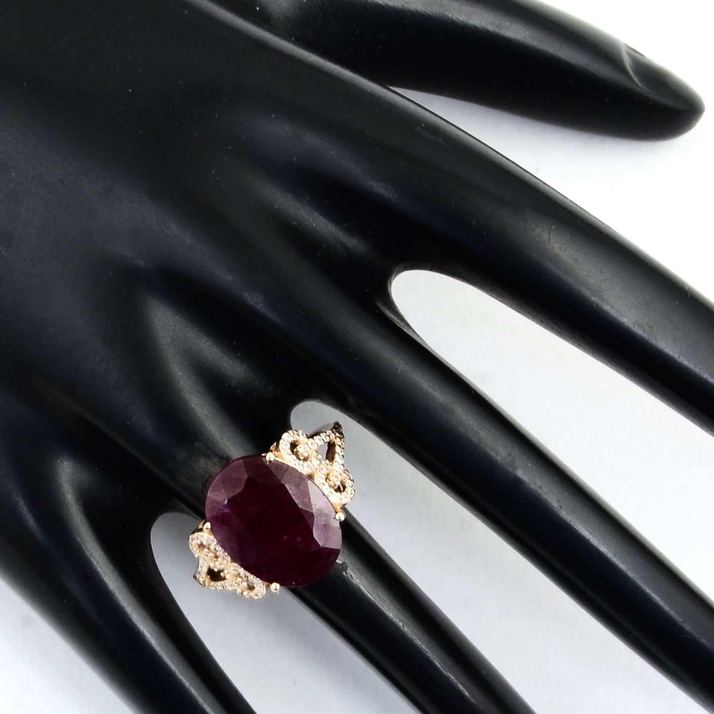 5.28 Ct Oval Mixed Cut Natural Corundum Ruby 14K Gold Ring