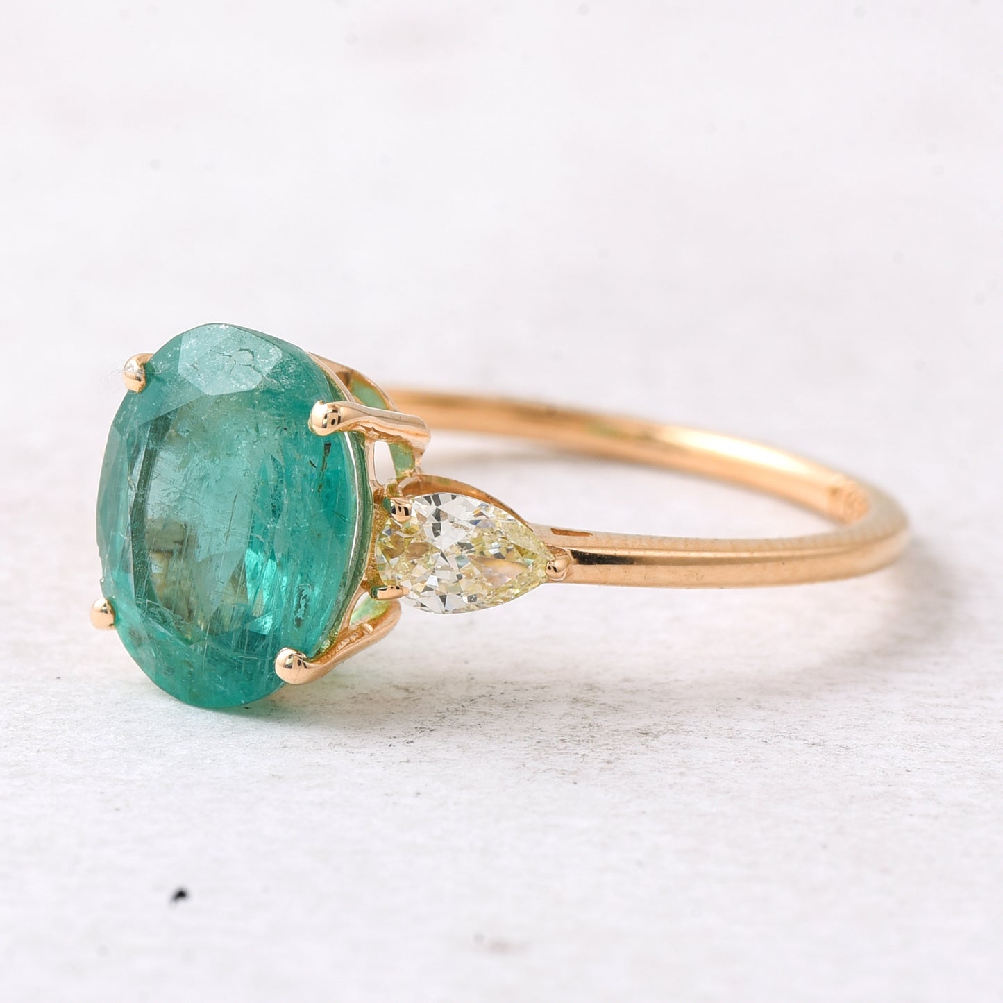 2.56 Ct Oval Mixed Cut Natural Emerald 14K Gold Ring