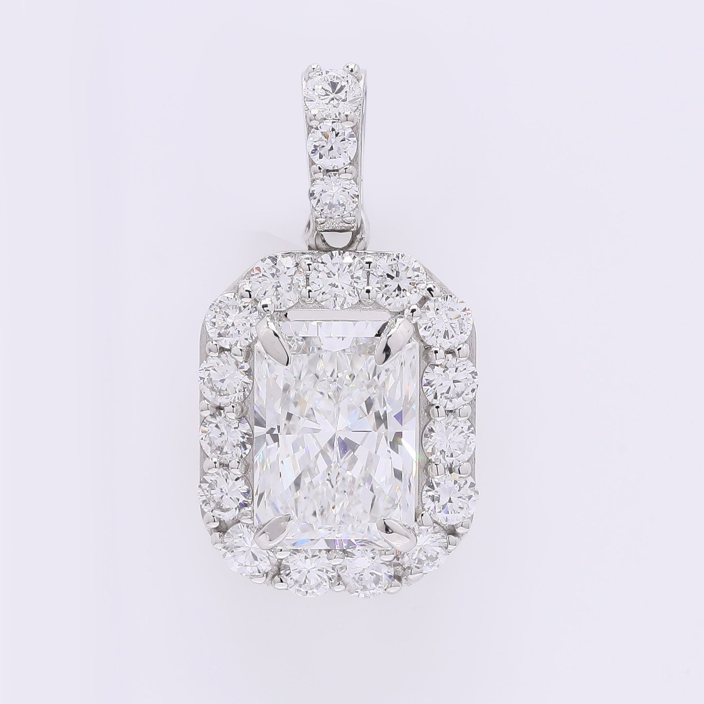 2.64 Carats Lab Grown Diamond 950 Platinum Pendant