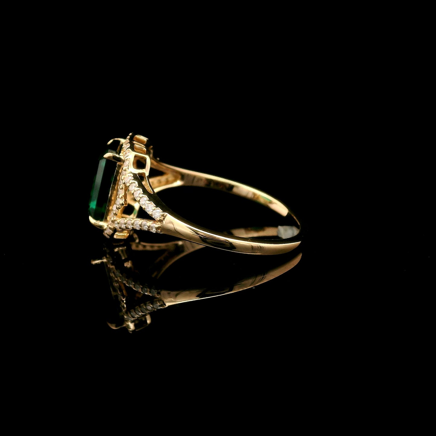 1.74 Ct Emerald Cut Lab Grown Emerald 14K Gold Ring