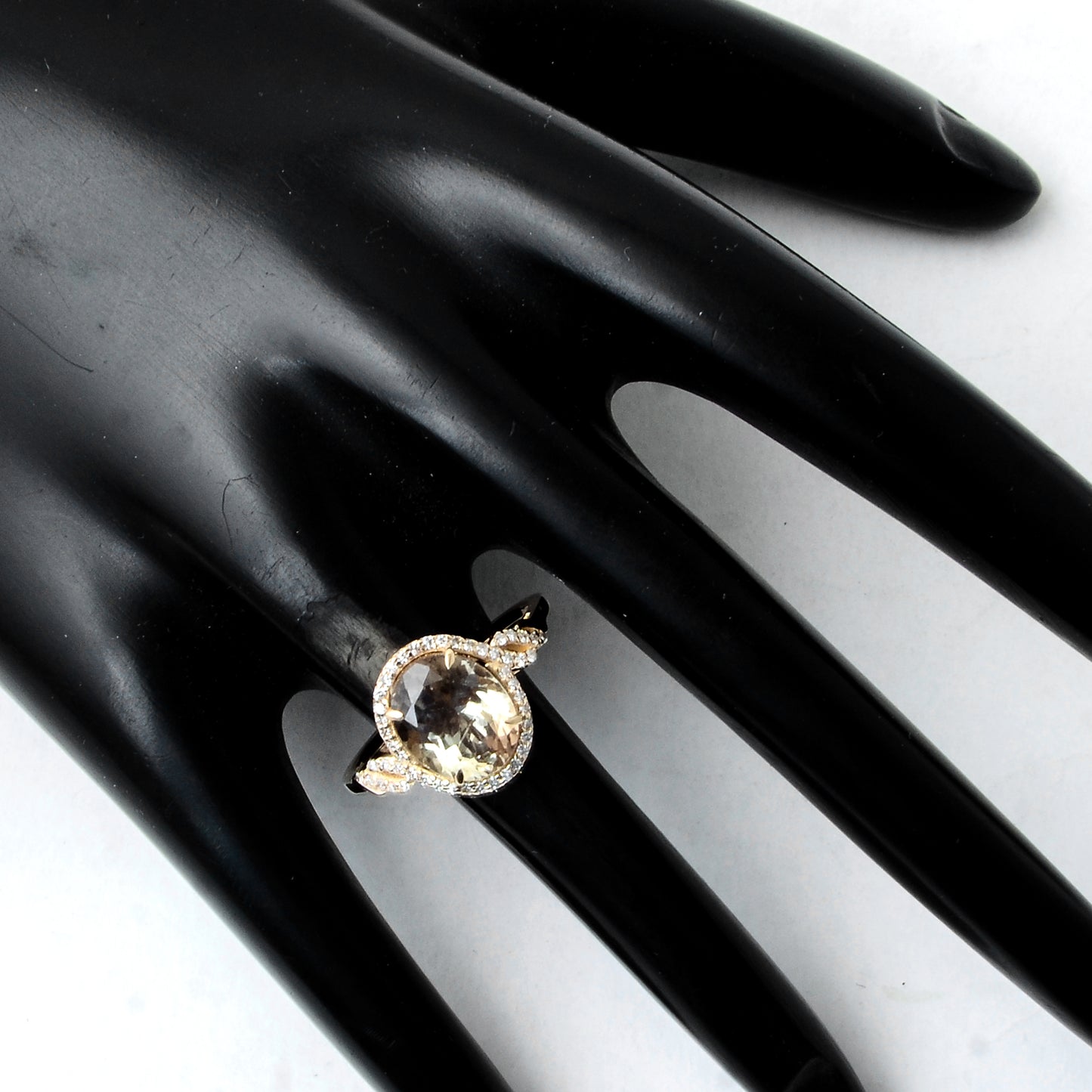 2.73 Ct Oval Mixed Cut Natural Plagioclase Feldspar Sunstone 14K Gold Ring