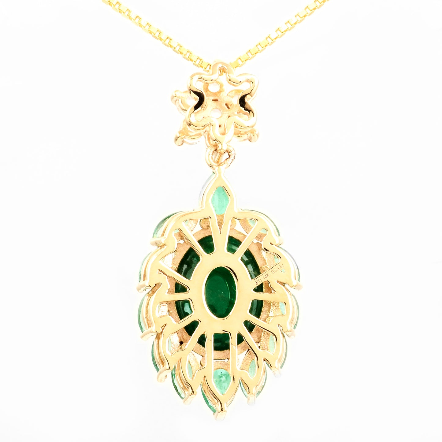 4.61 Ct Oval Natural Beryl Emerald 14K Gold Pendant