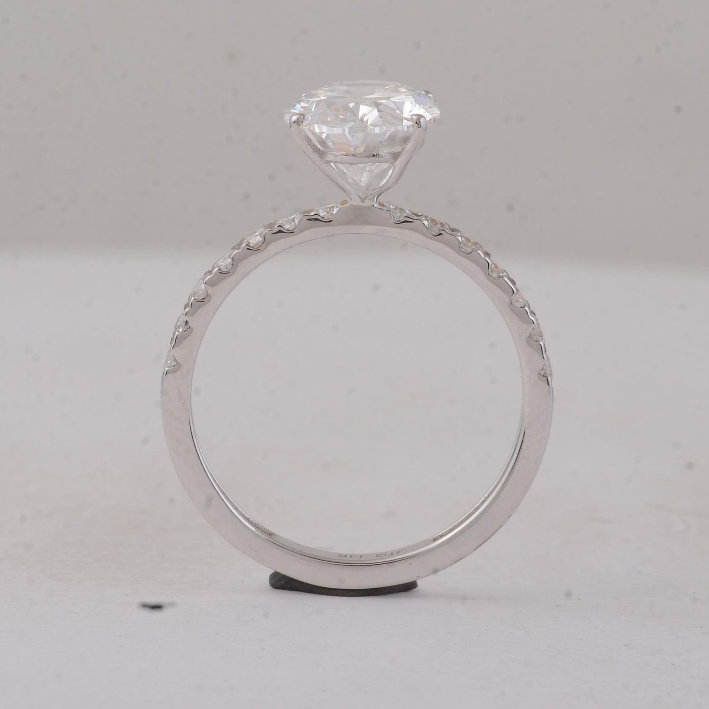 2.87 Carats Lab Grown Diamond 14K Gold Ring